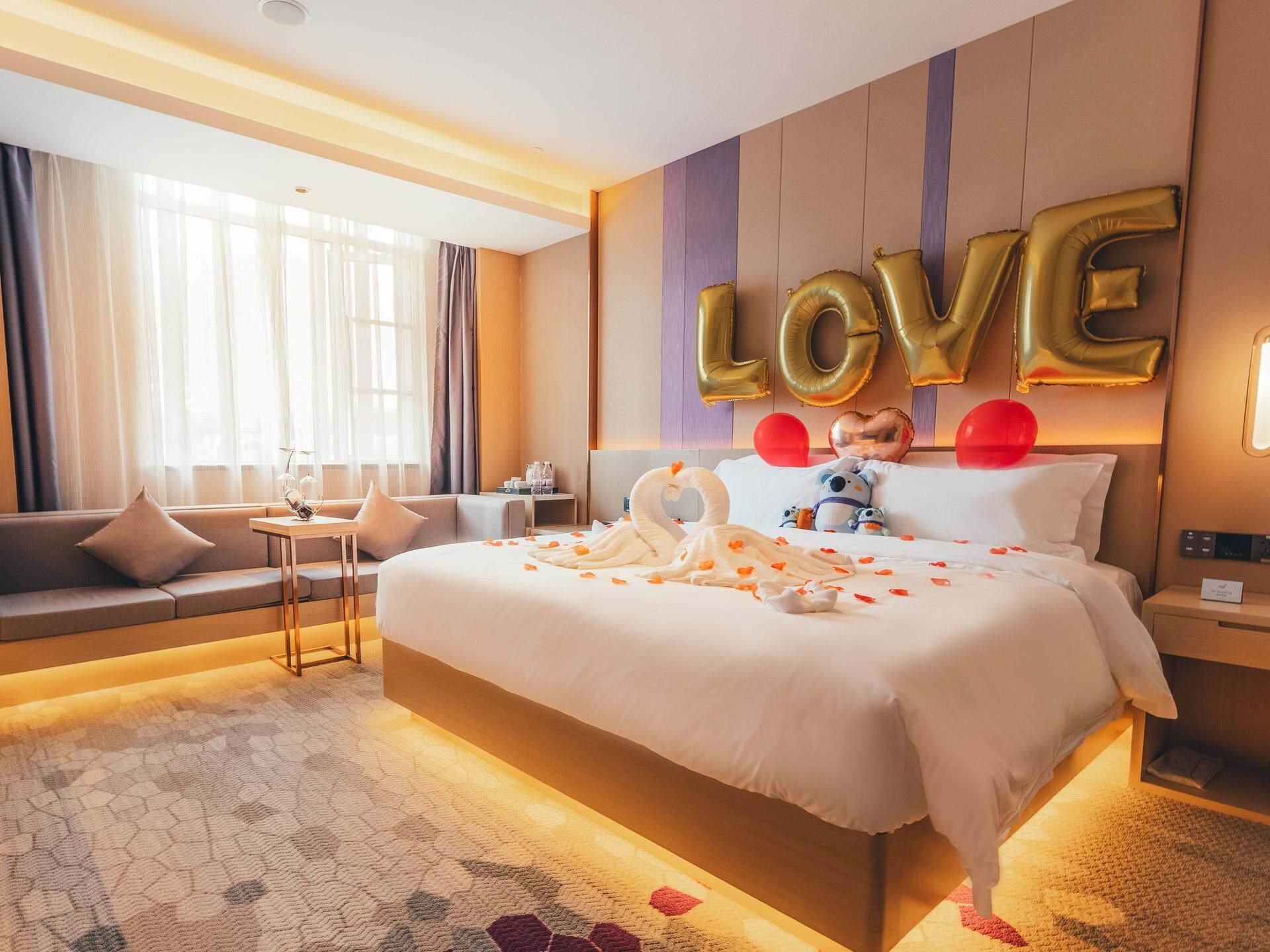 WH - Youxiang Romantic Room