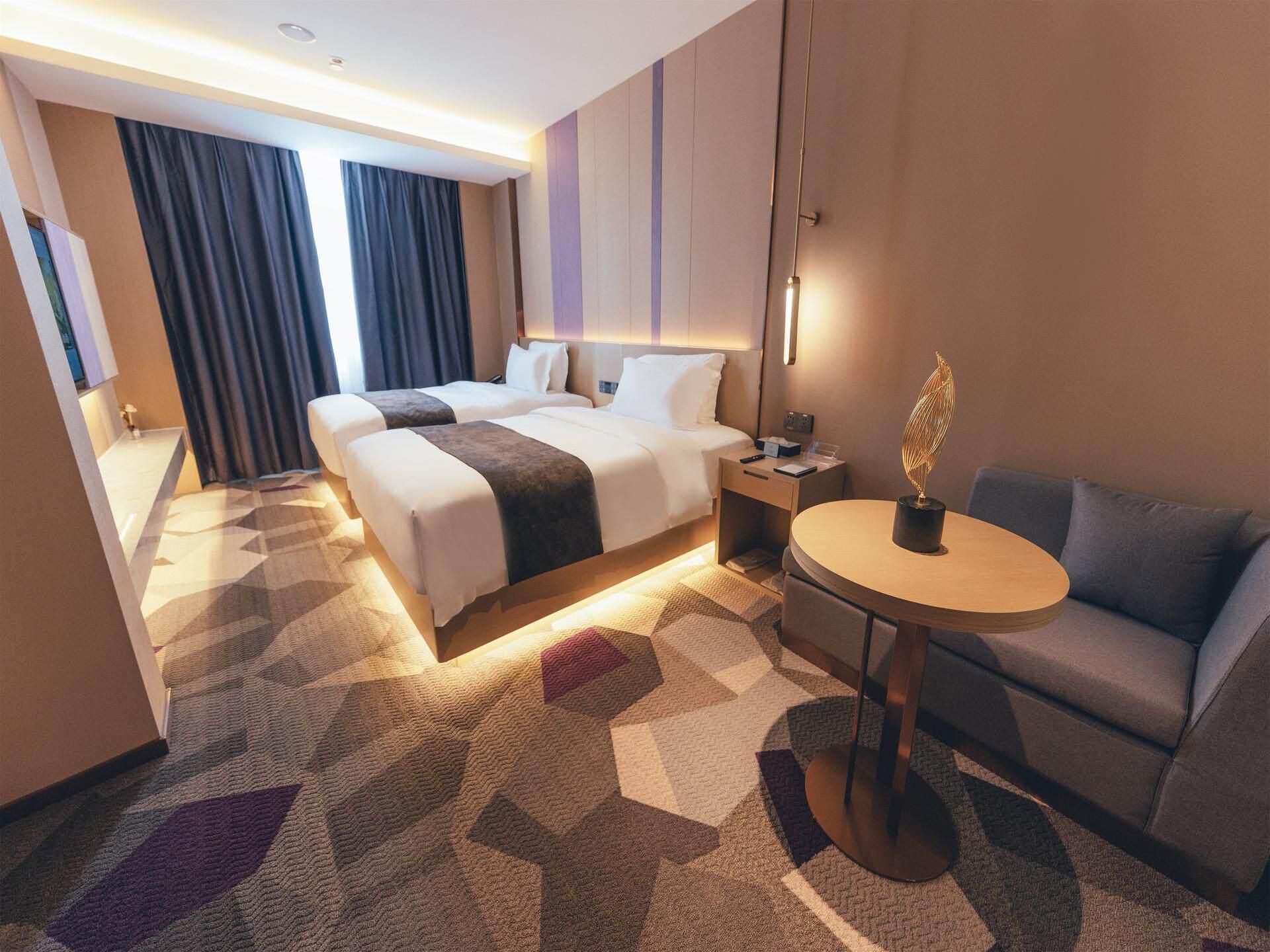 WH - Deluxe Room Twin