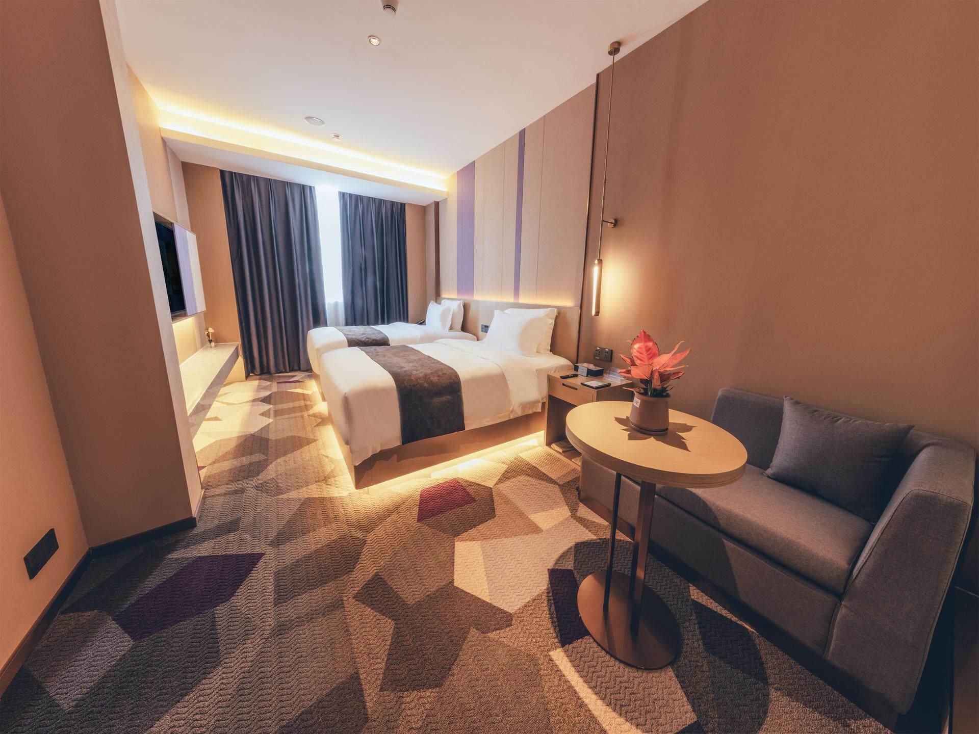 WH - Deluxe Room Twin
