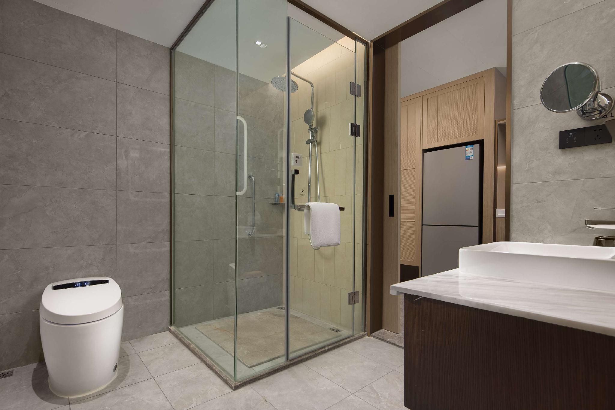 FY - Parent-child 1 Bed Suite