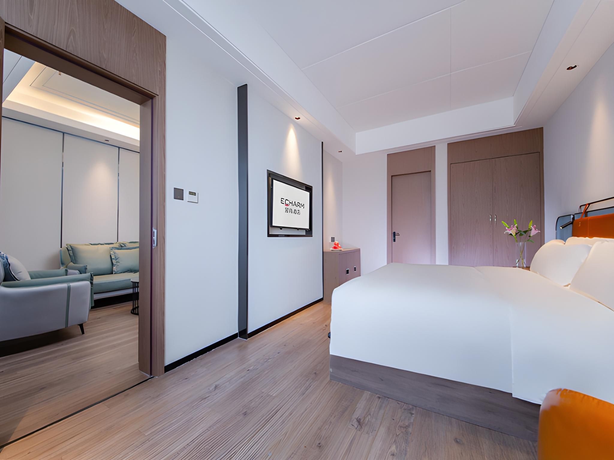 Dossen - Executive Suite