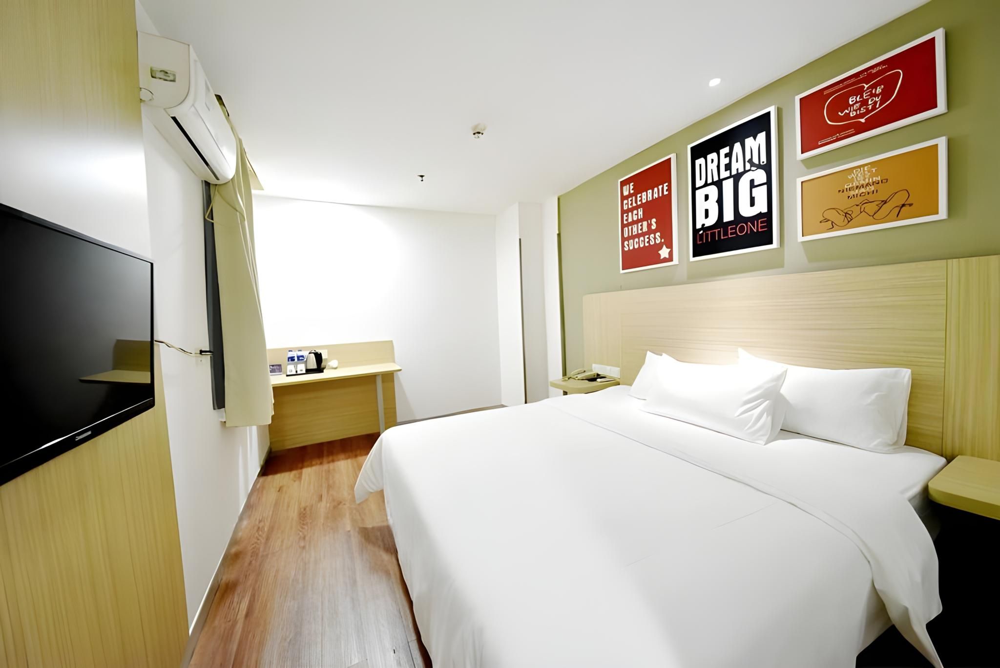 Huazhu - Superior BedRoom