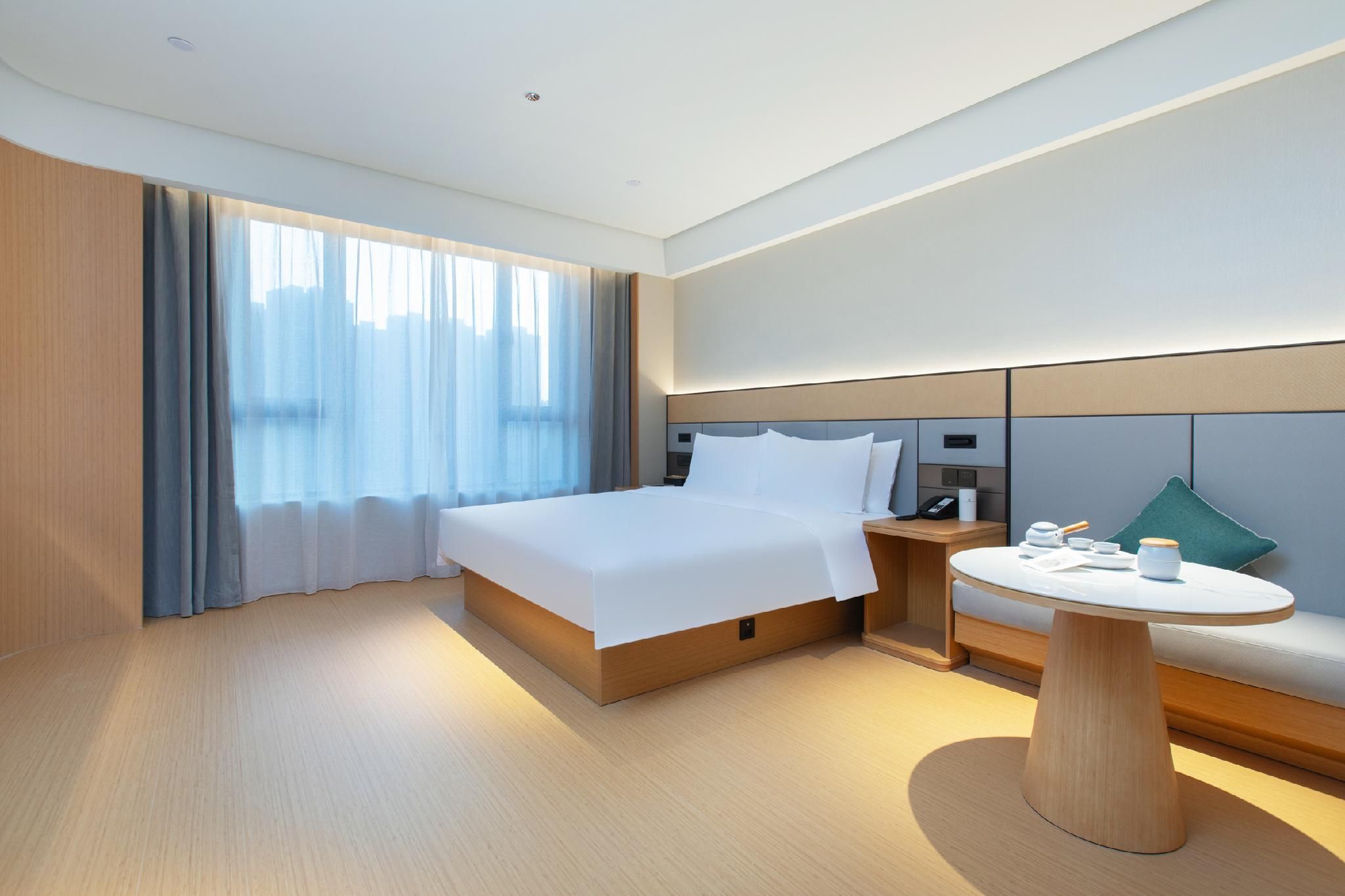 Business Queen Bed Room