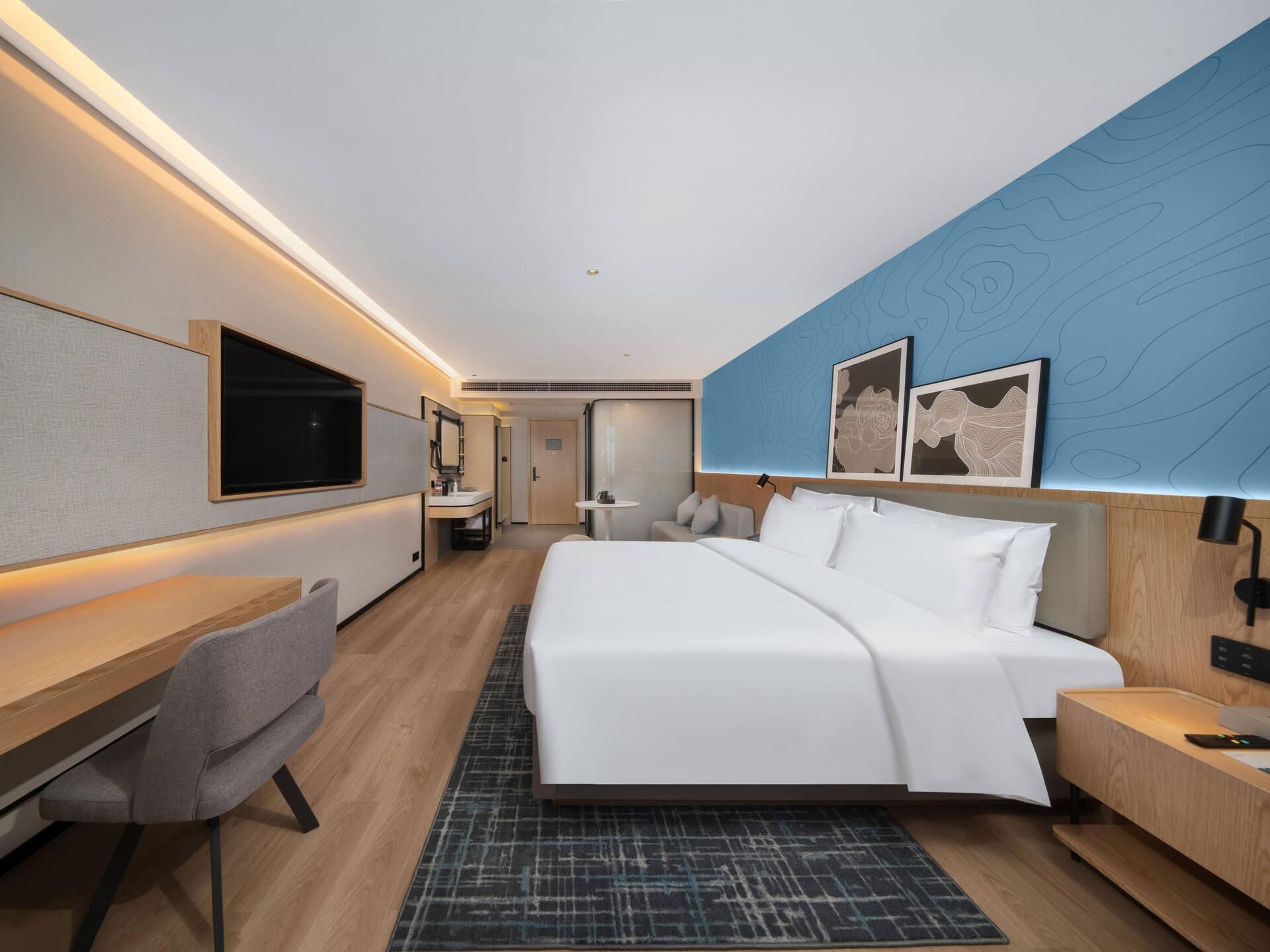 Business Queen Bed Room