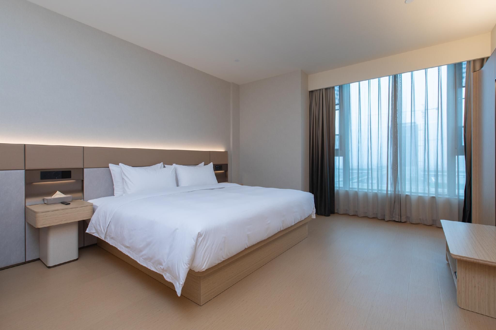 Huazhu - Business Bed Room