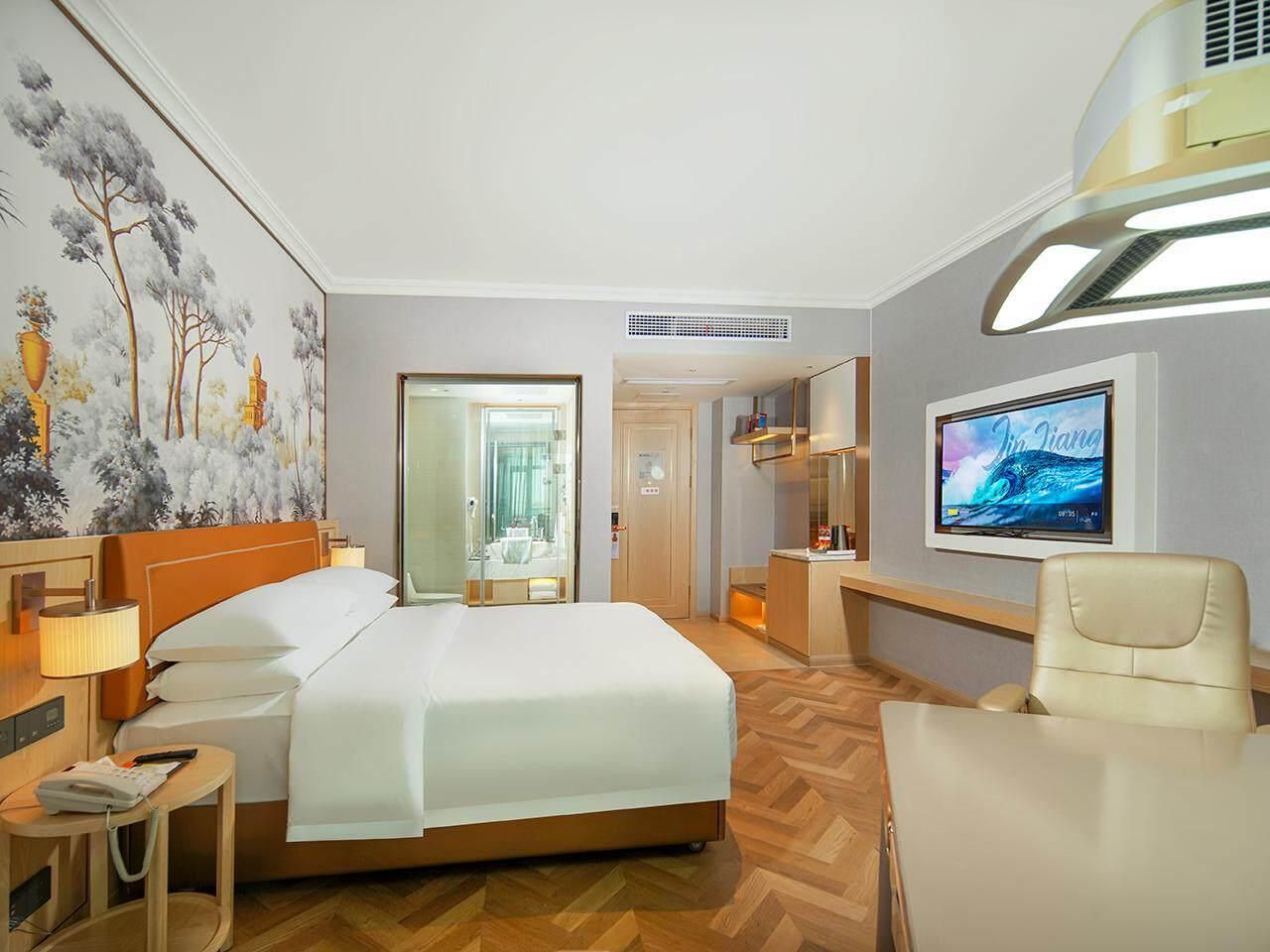 WH - Chess 1 Bed Room