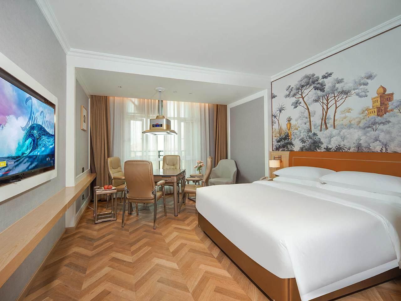 WH - Chess 1 Bed Room