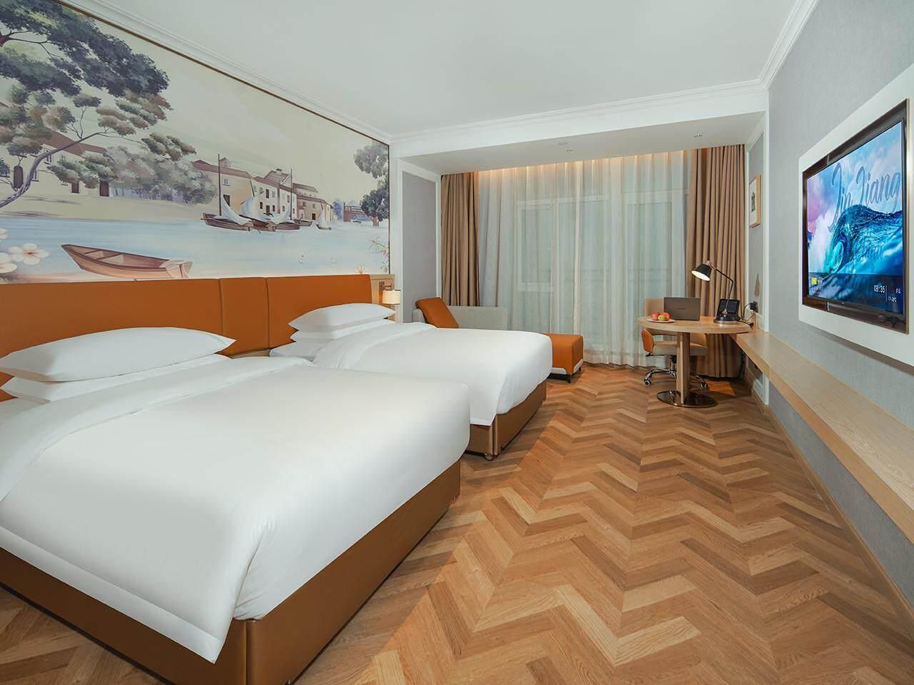 Twin Business Room