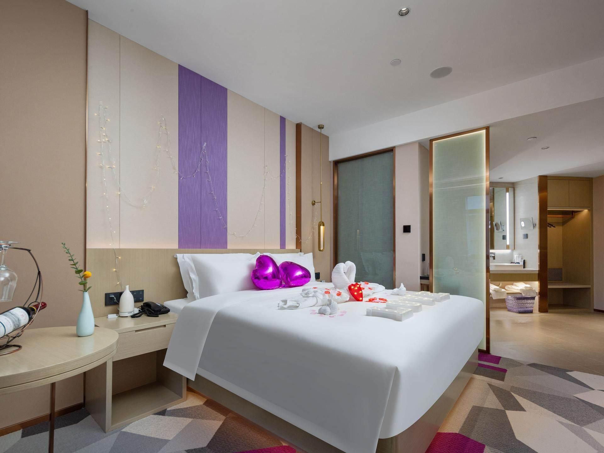 WH - Youxiang Romantic Room