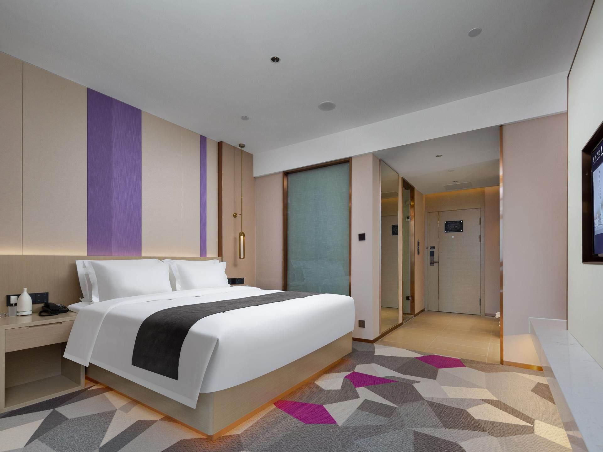WH - 1 Bed Room with View