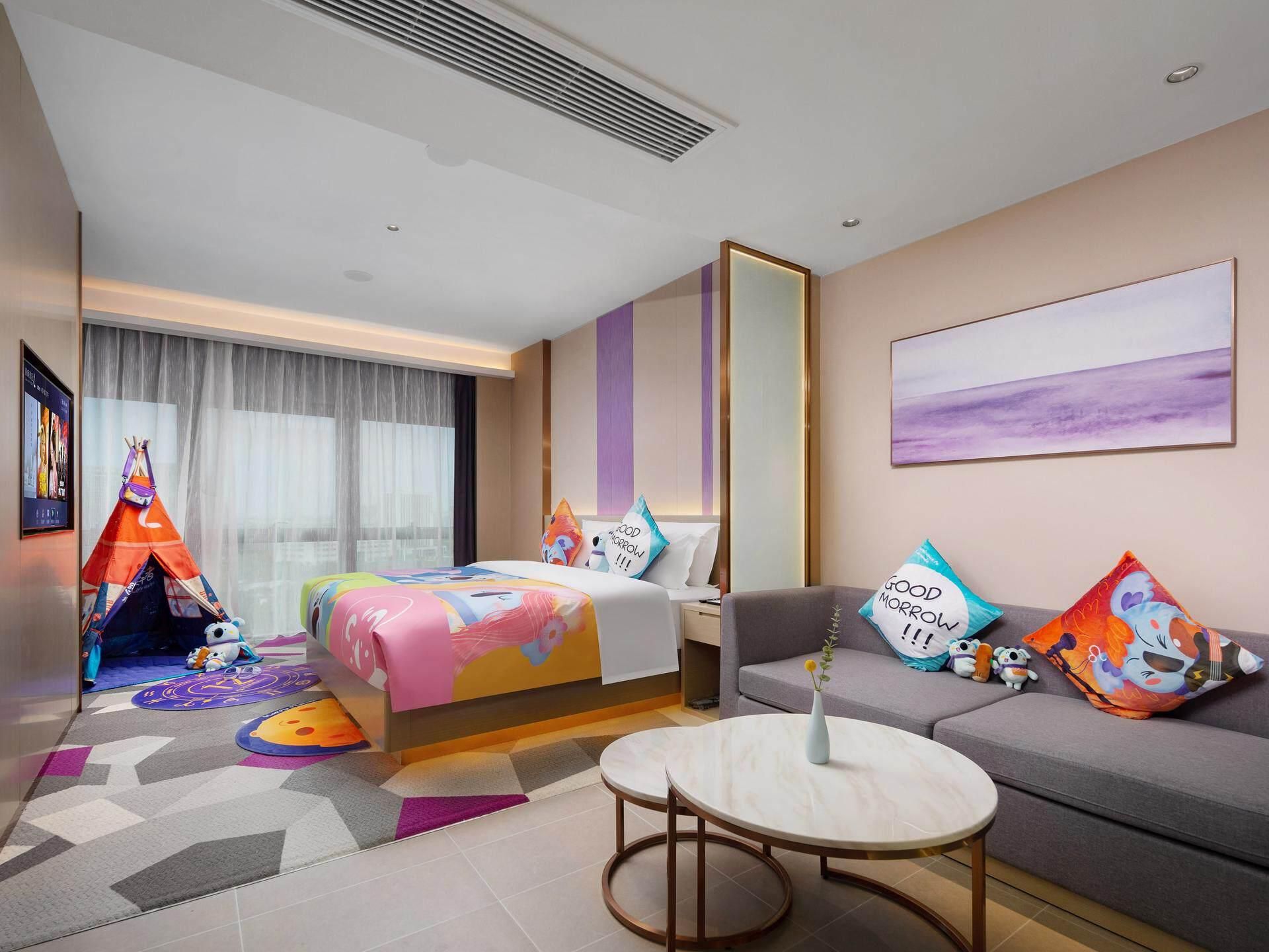 WH - LIXIAOLAN Parent-child Family Room