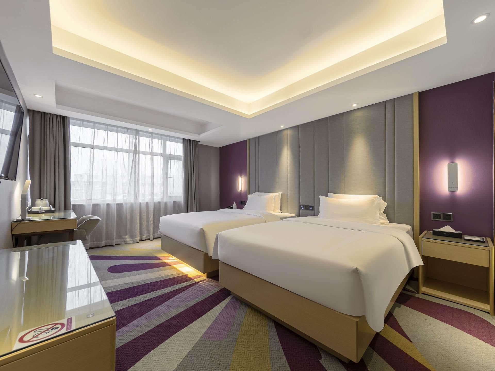 WH - Deluxe Room Twin