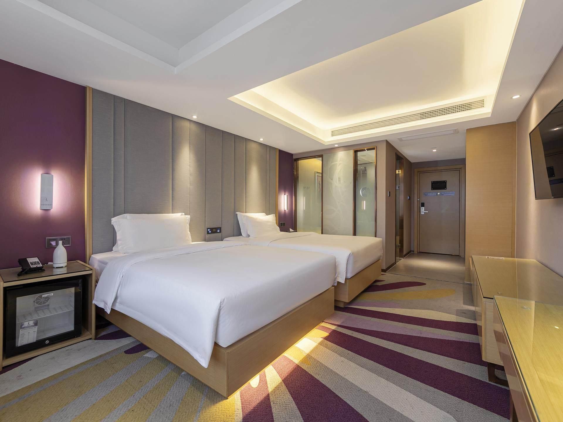WH - Deluxe Room Twin