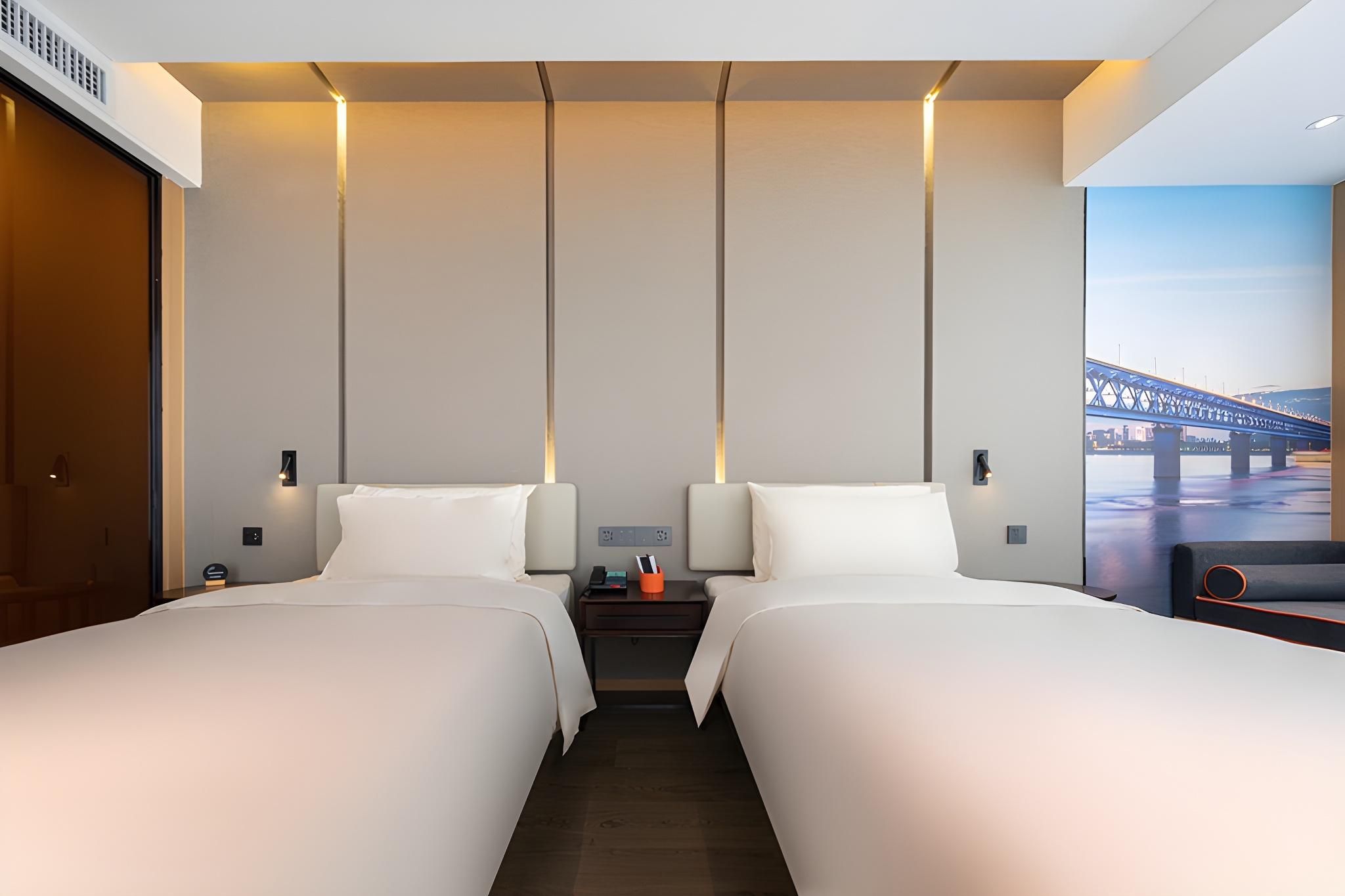 Atour - Superior Twin Bed Room with River View