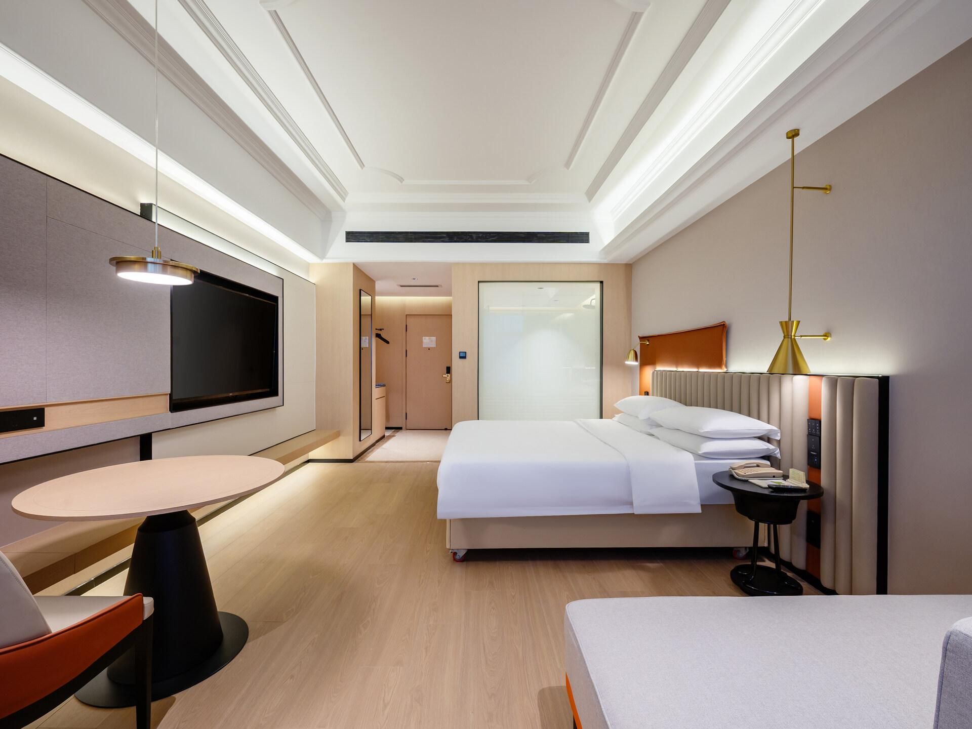 Deluxe Queen Room
