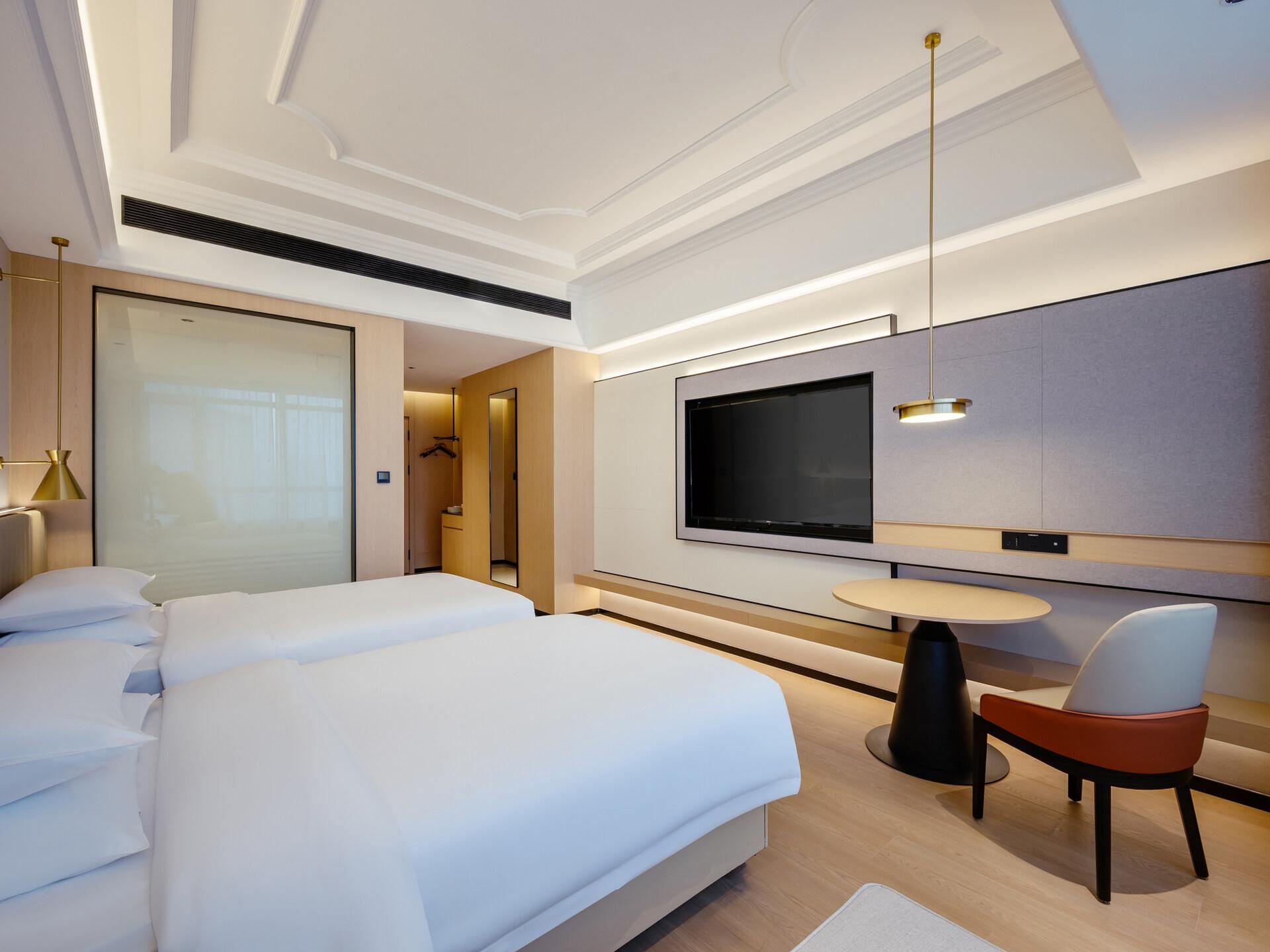 WH - Deluxe Room Twin