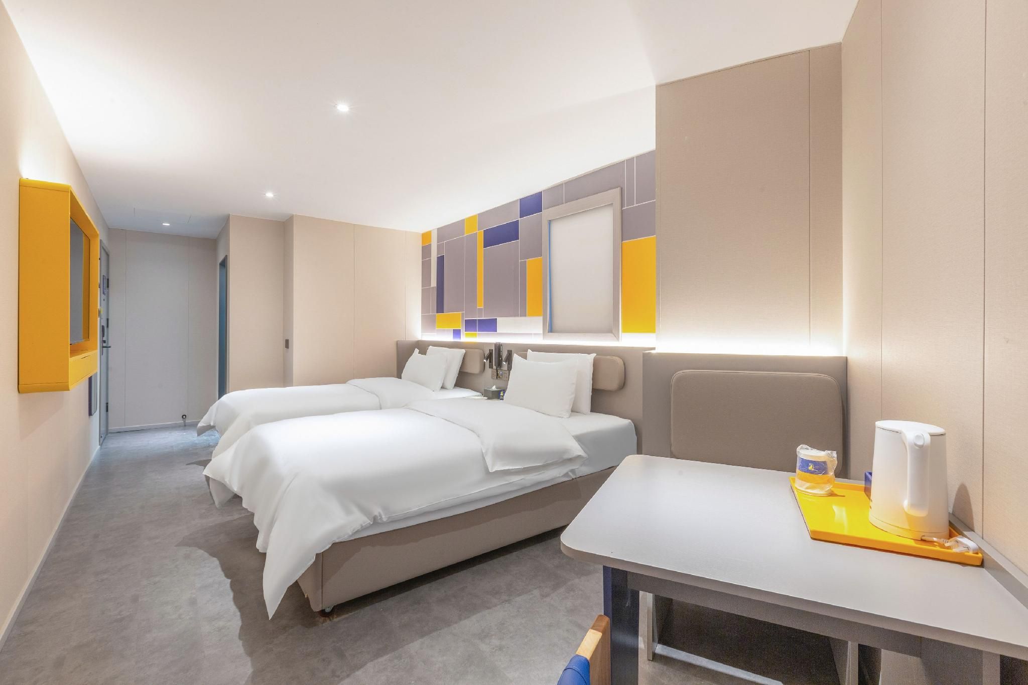 WH - New 7 Days Comfort Twin Room