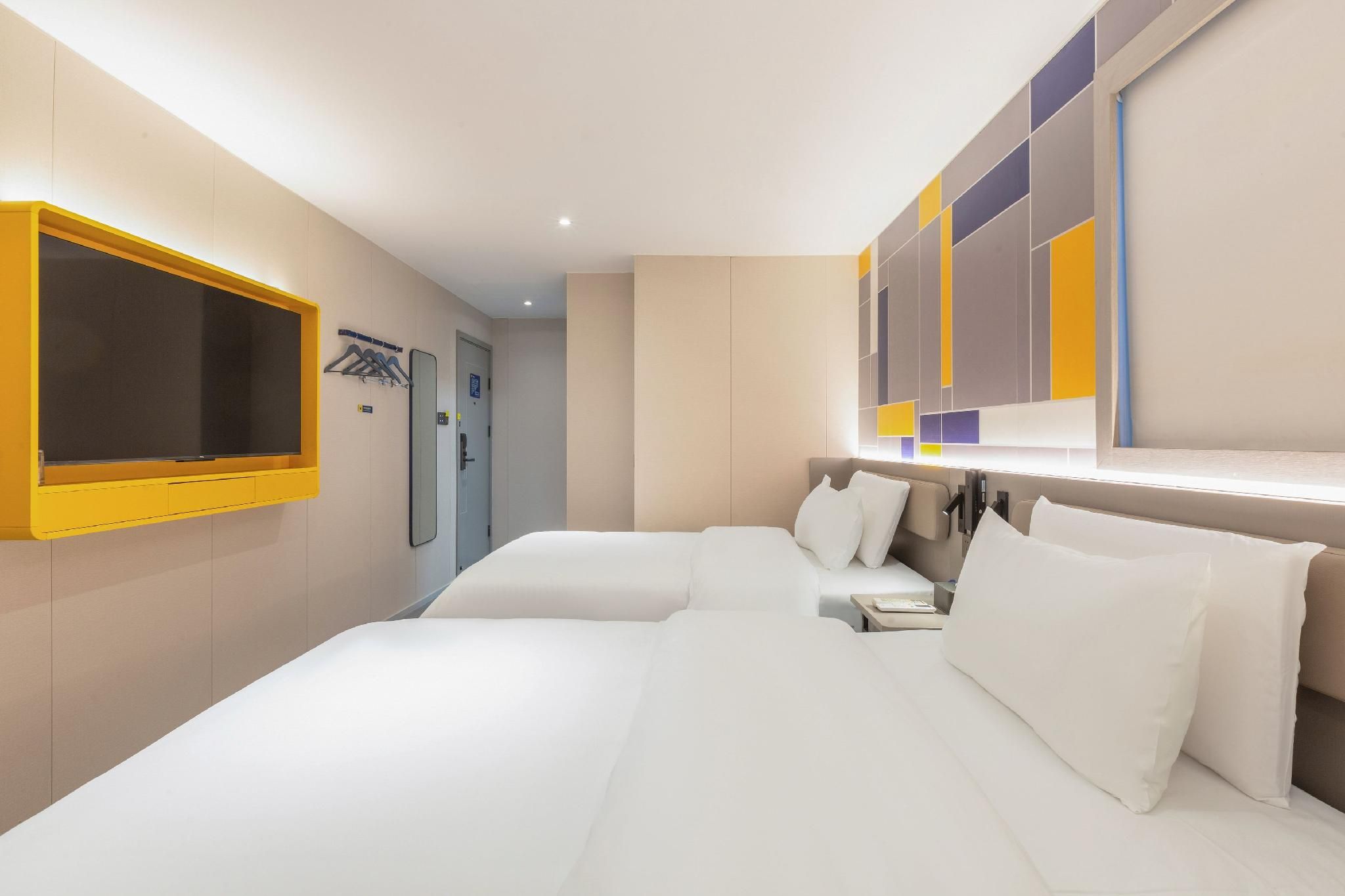 WH - New 7 Days Comfort Twin Room