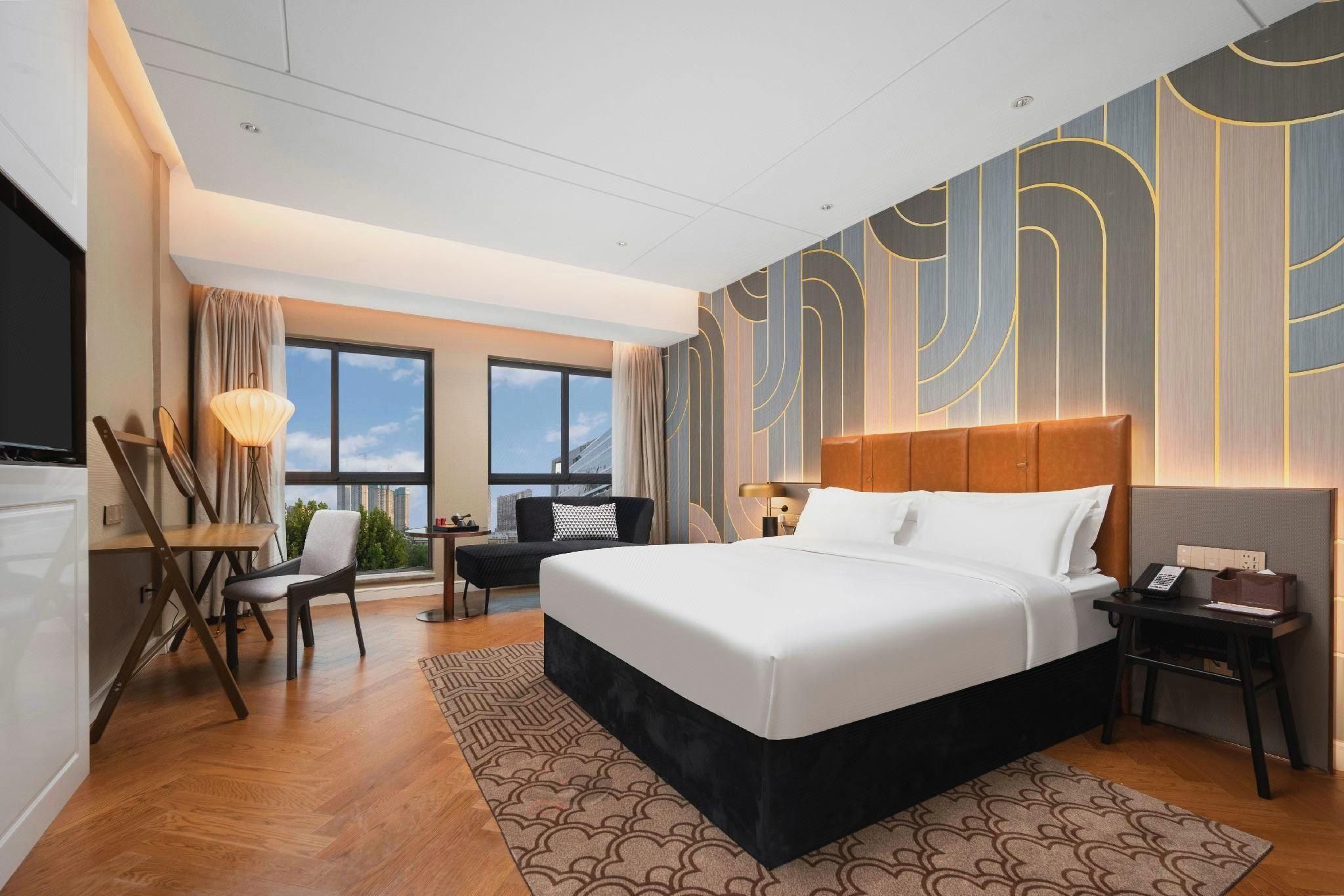 Elegant Twin Room