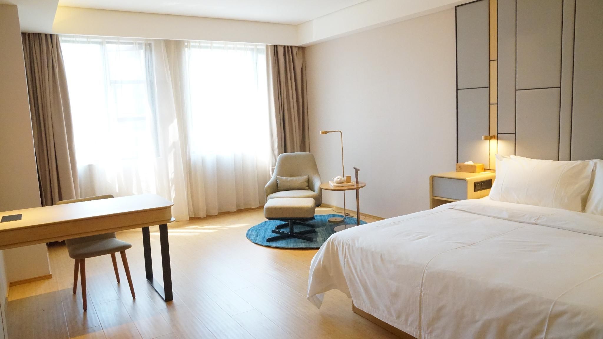 Huazhu - Business Bed Room