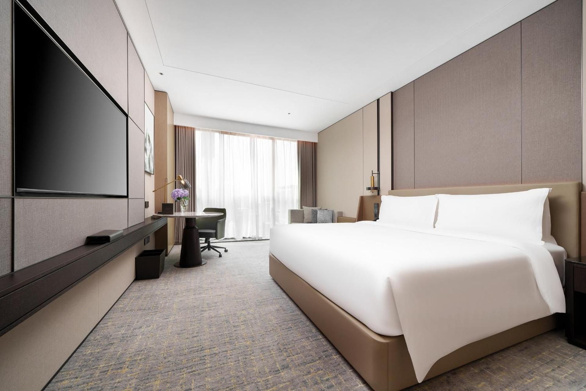 Superior Room with One King-Size Bed