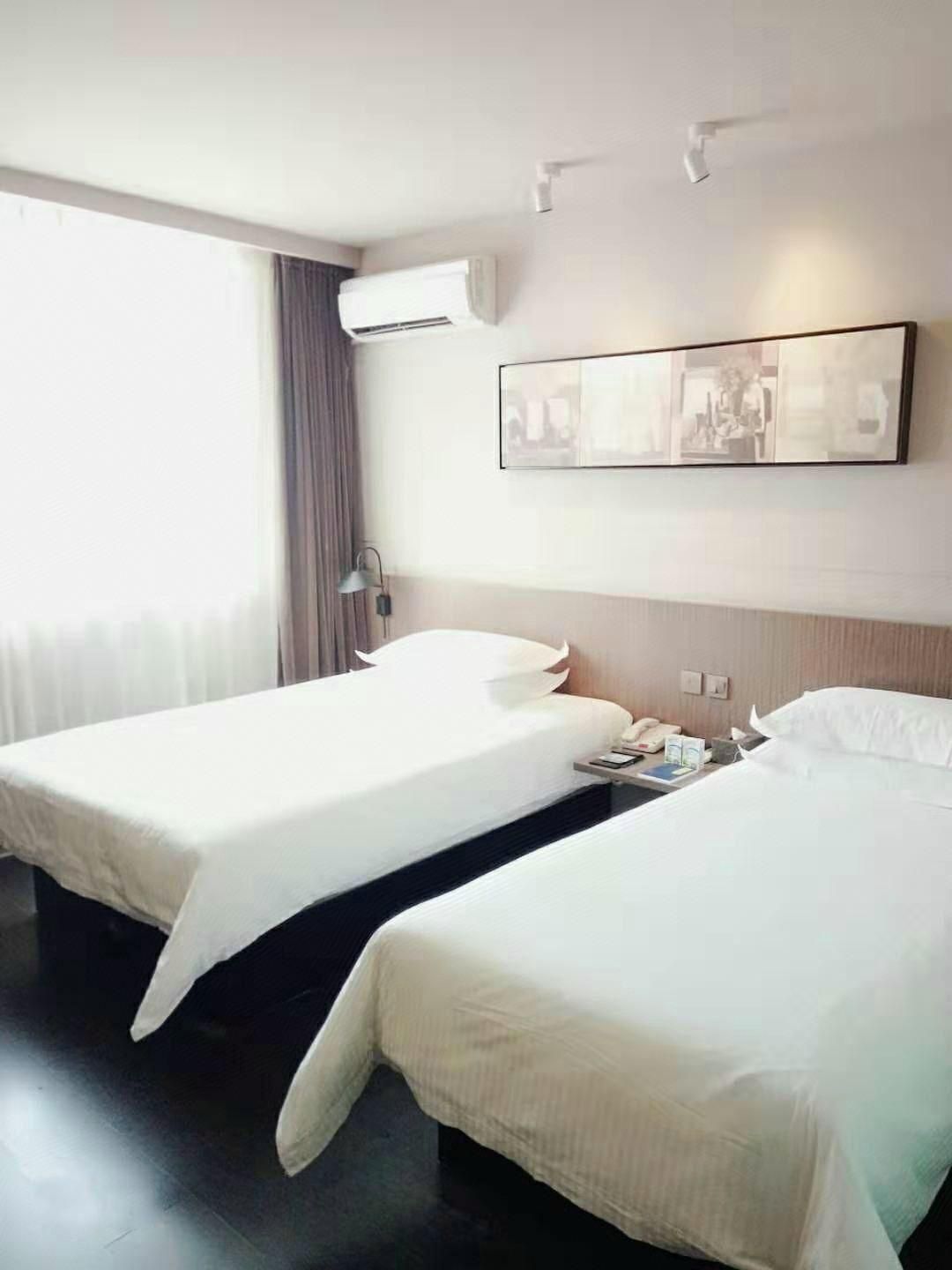 WH - Standard Daxiao Twin Room