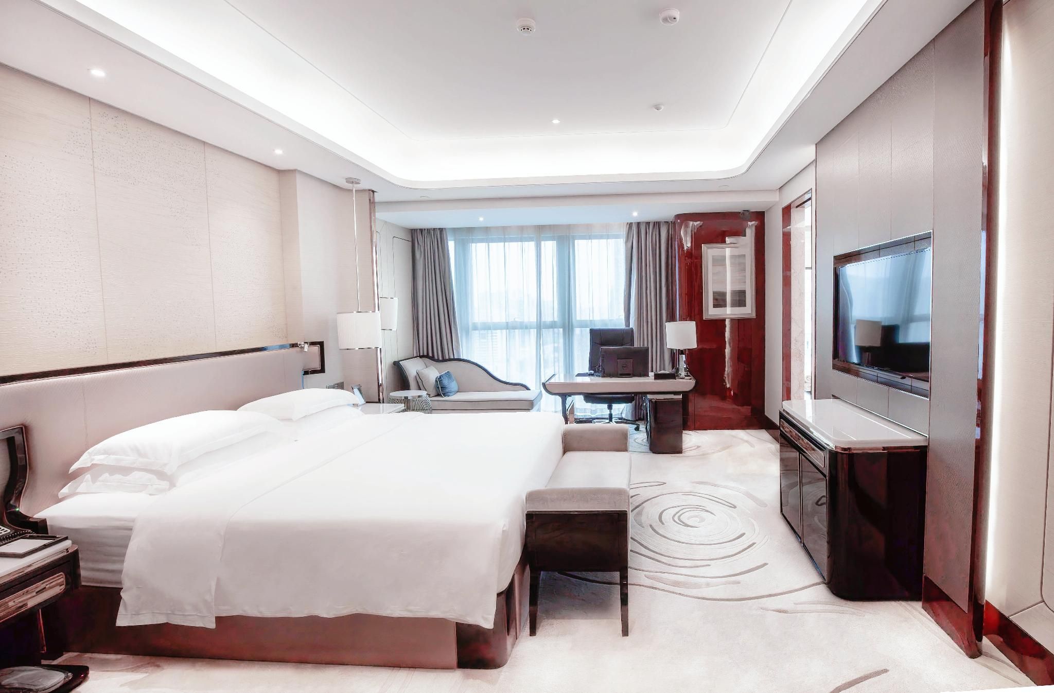 Executive King Room