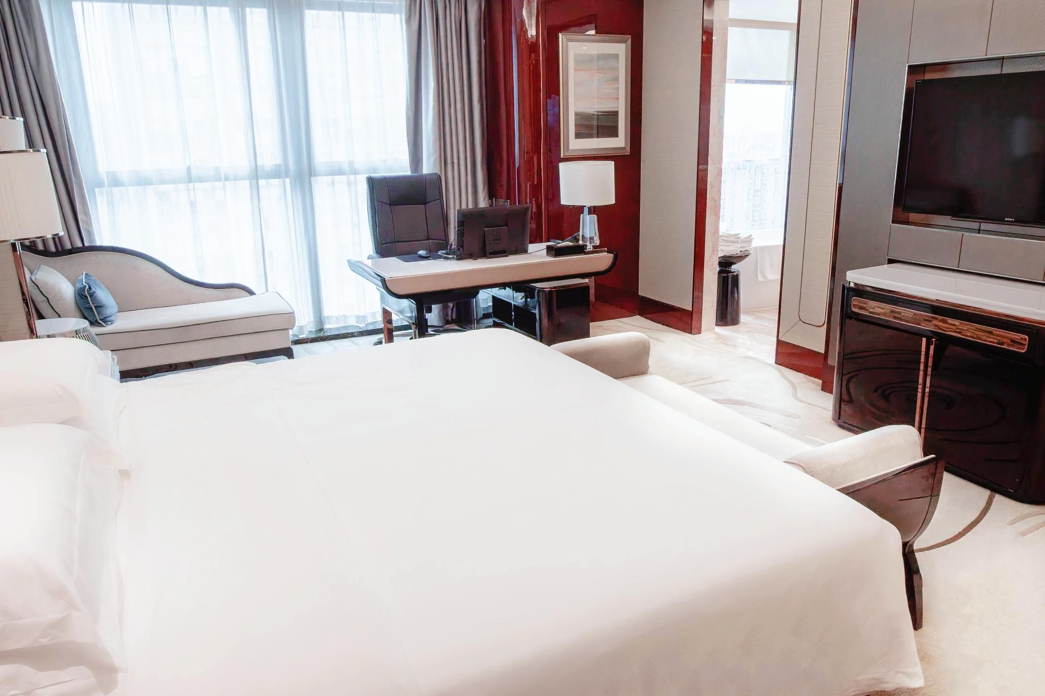 Executive King Room