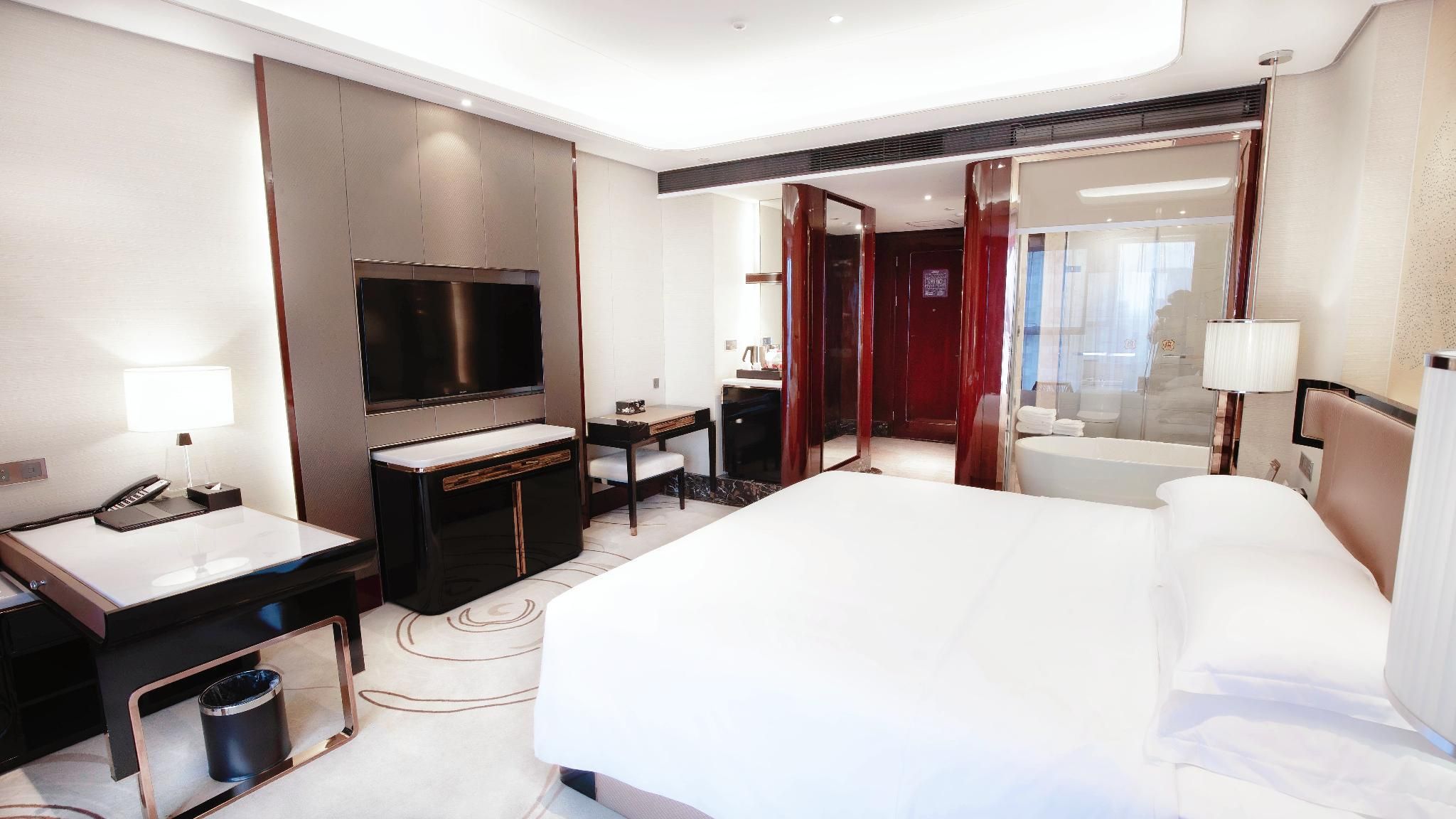 Business King Room