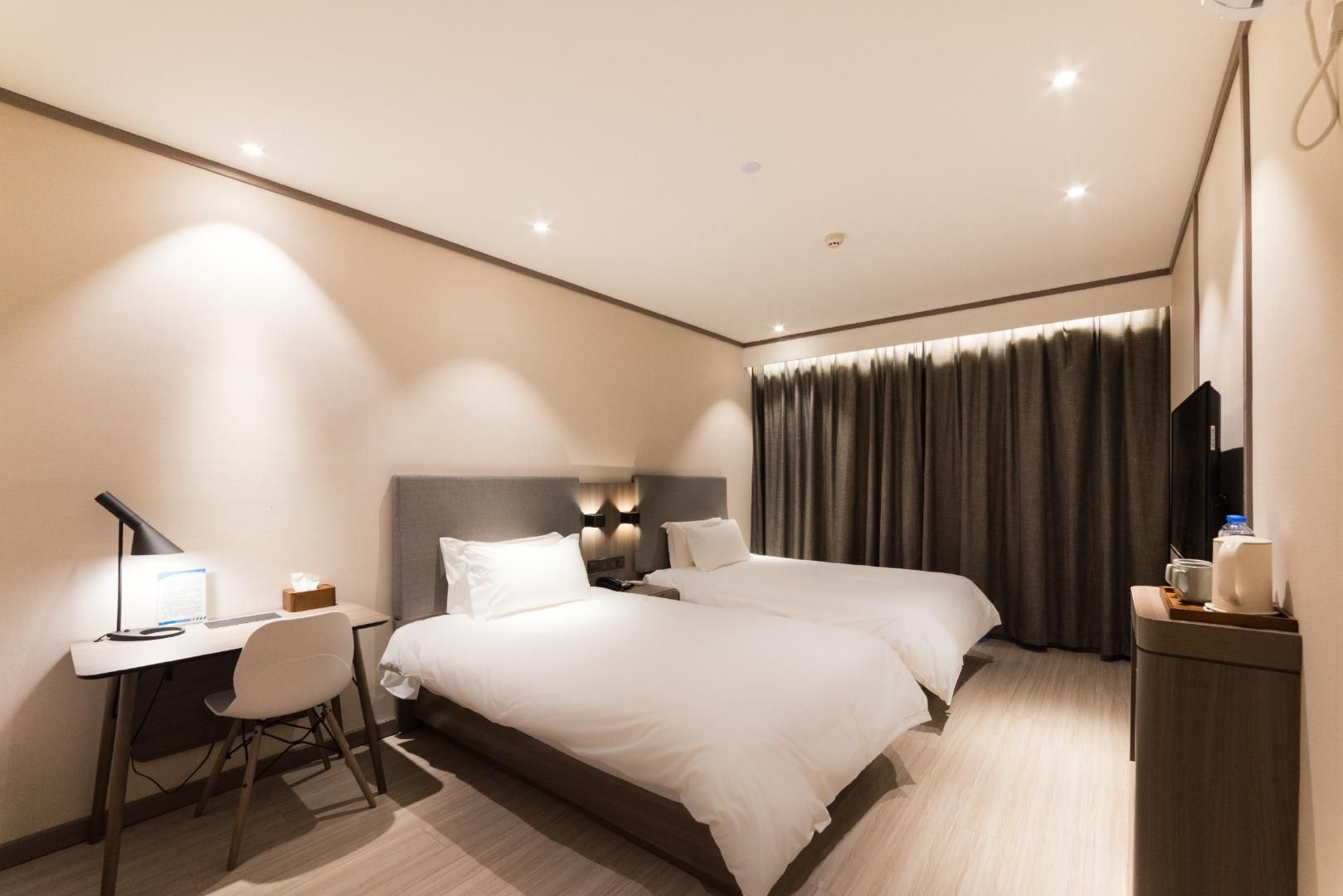 Huazhu - Twin Room