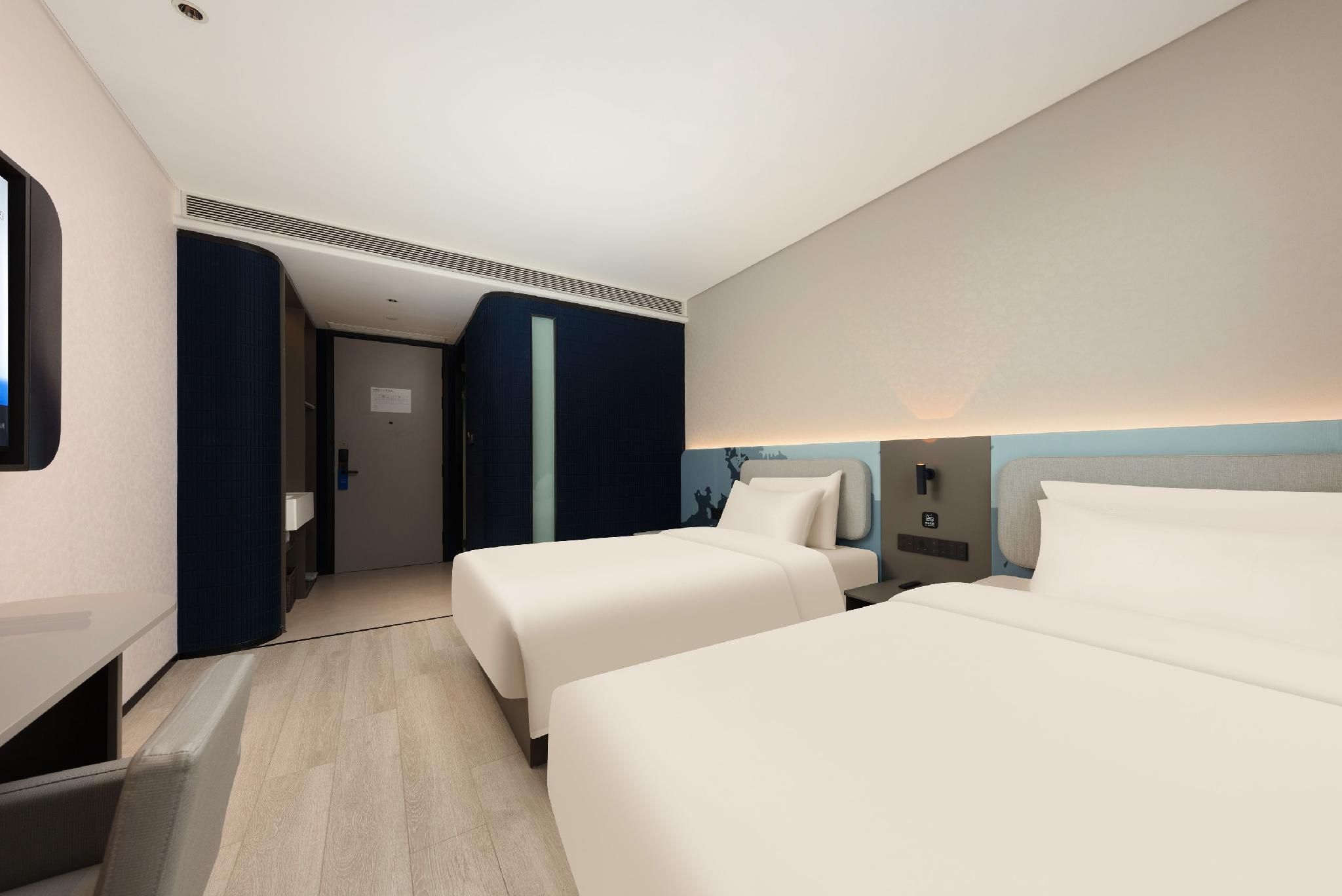 Comfort Twin Room