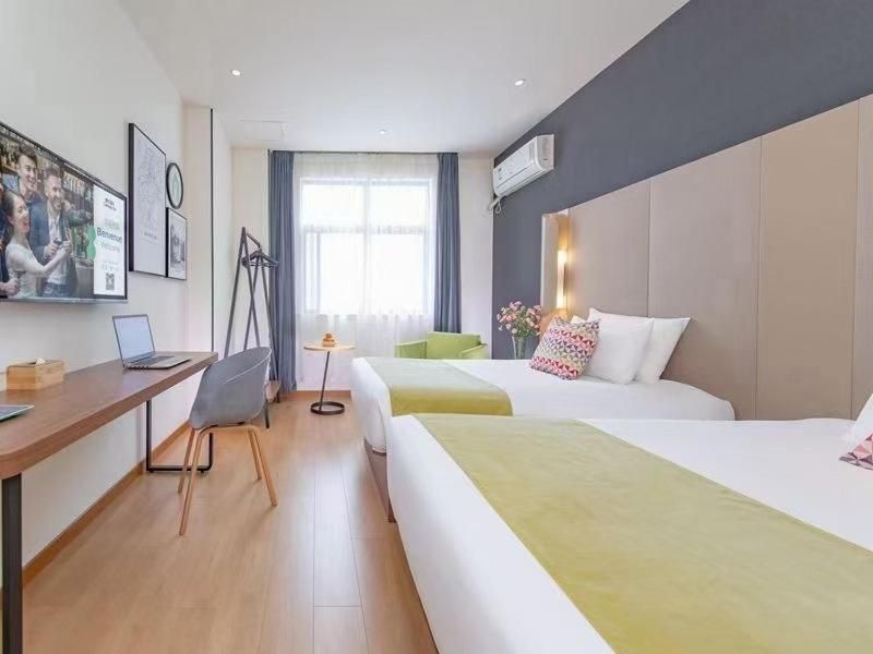 WH - Deluxe Room Twin