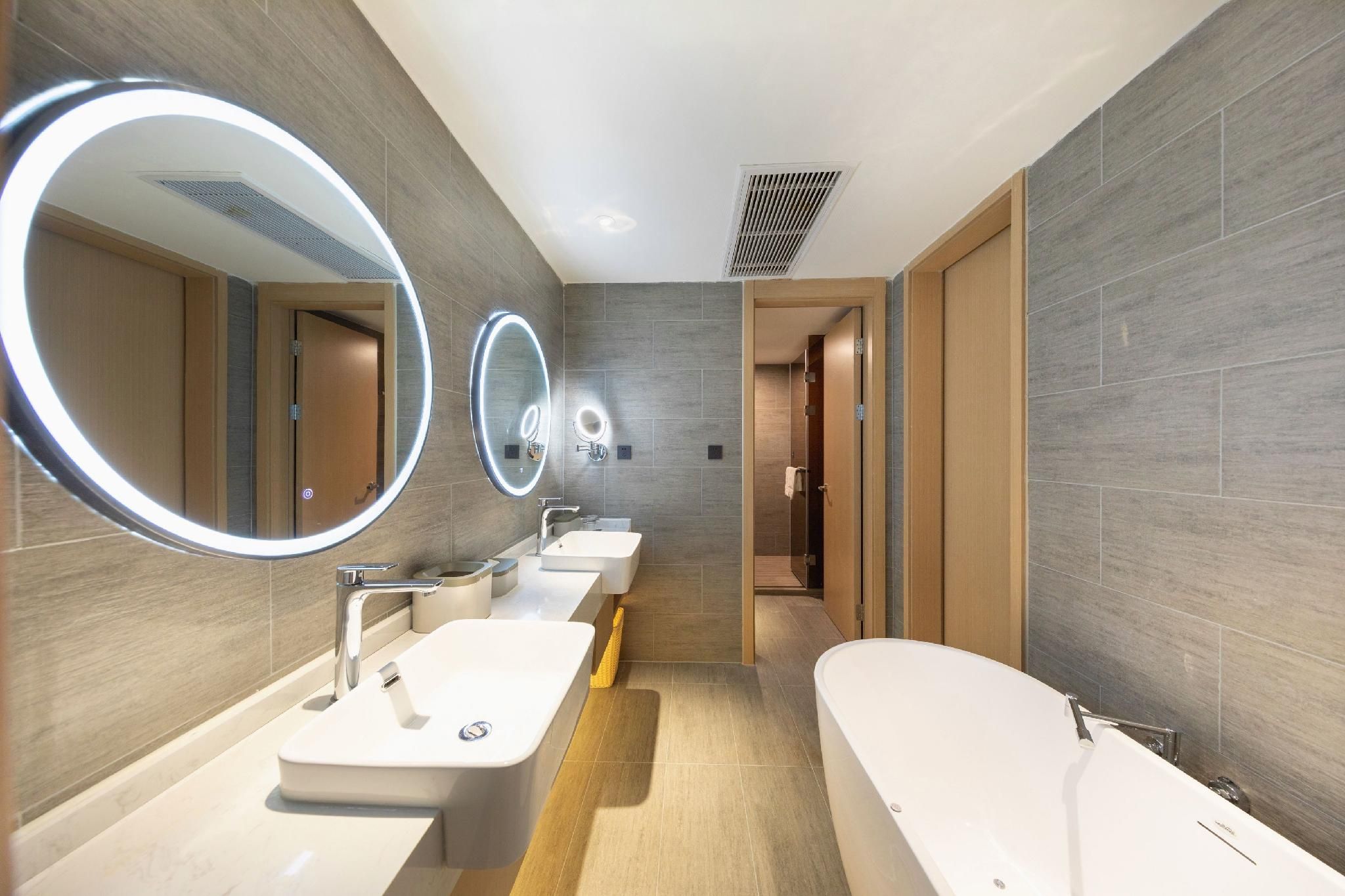 Jimu Suite with City View