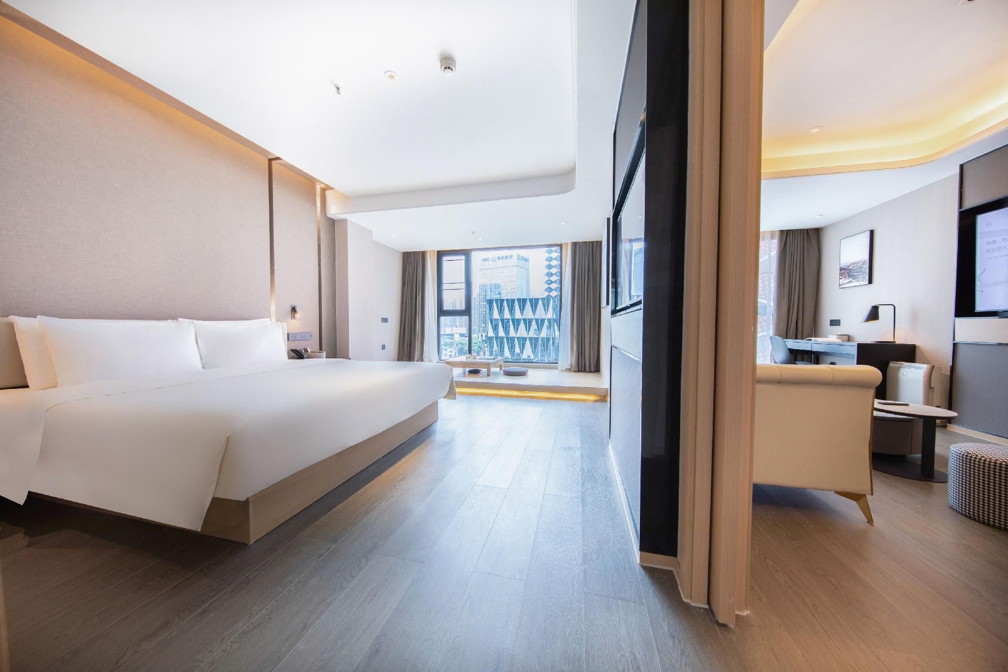 Jimu Suite with City View