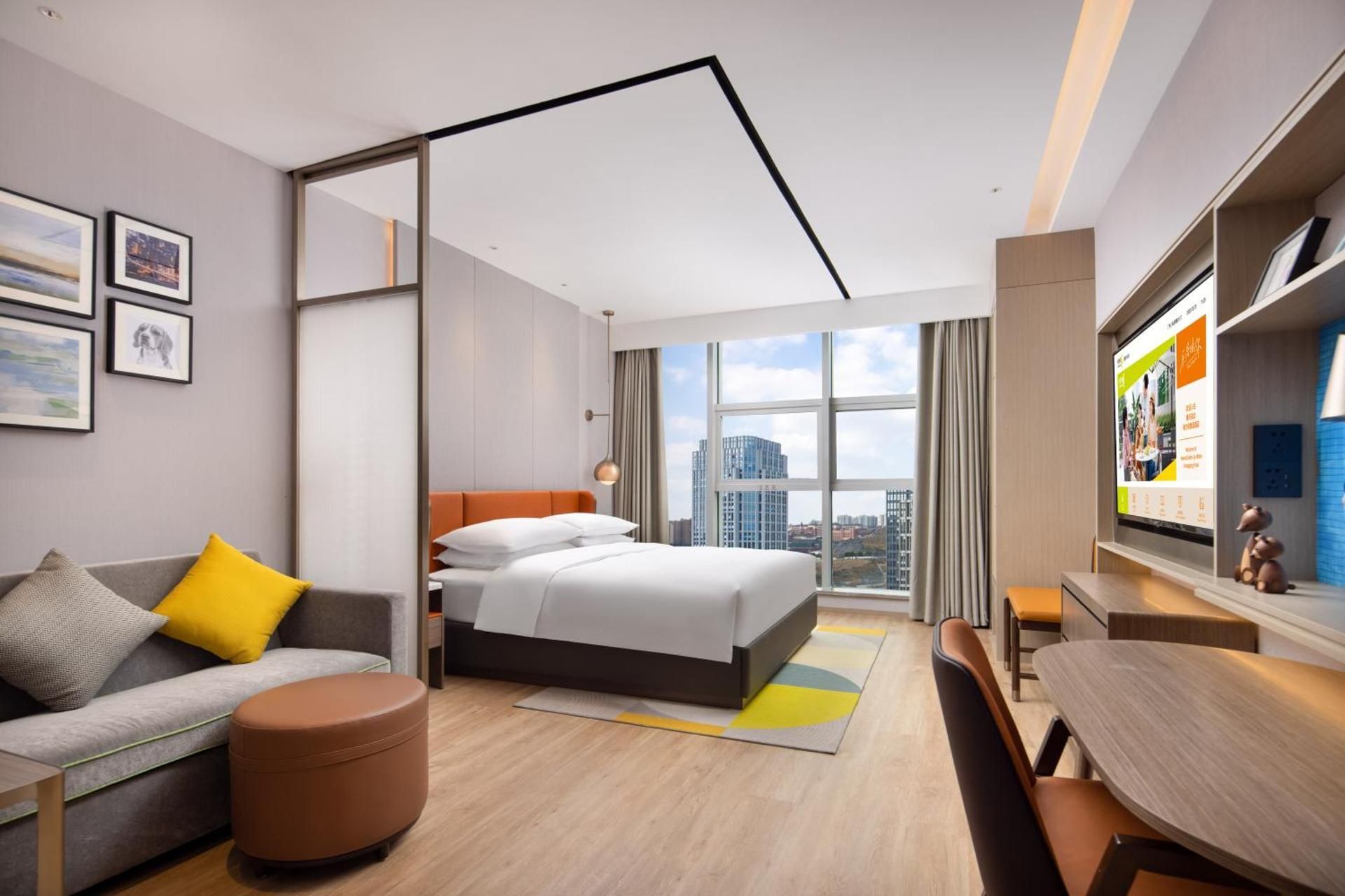 Deluxe King Room