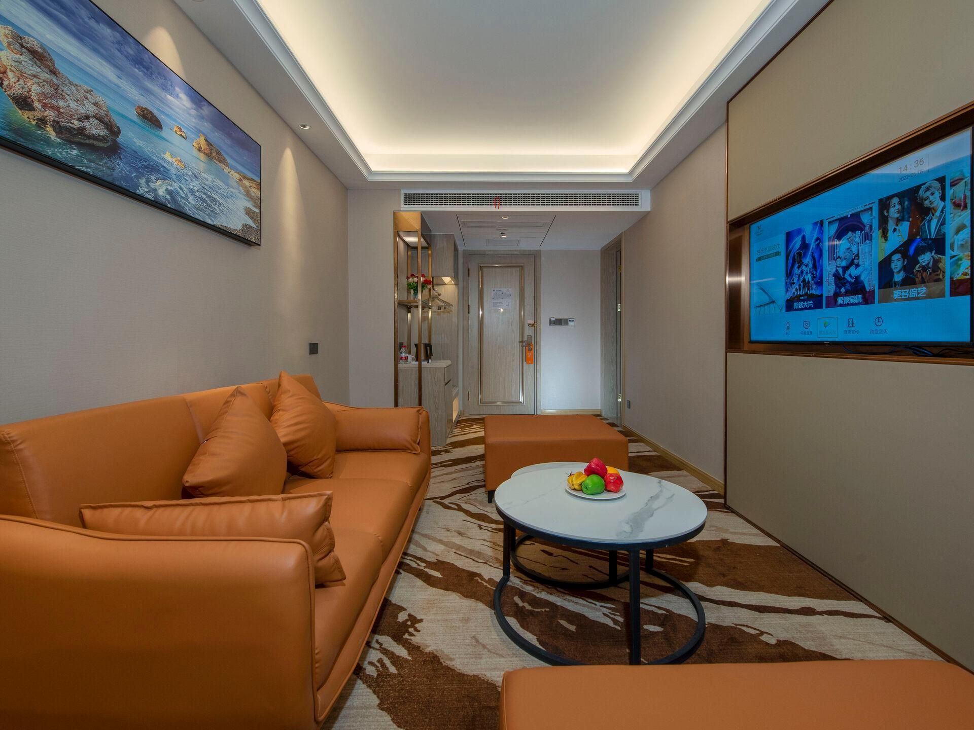 Deluxe Suite