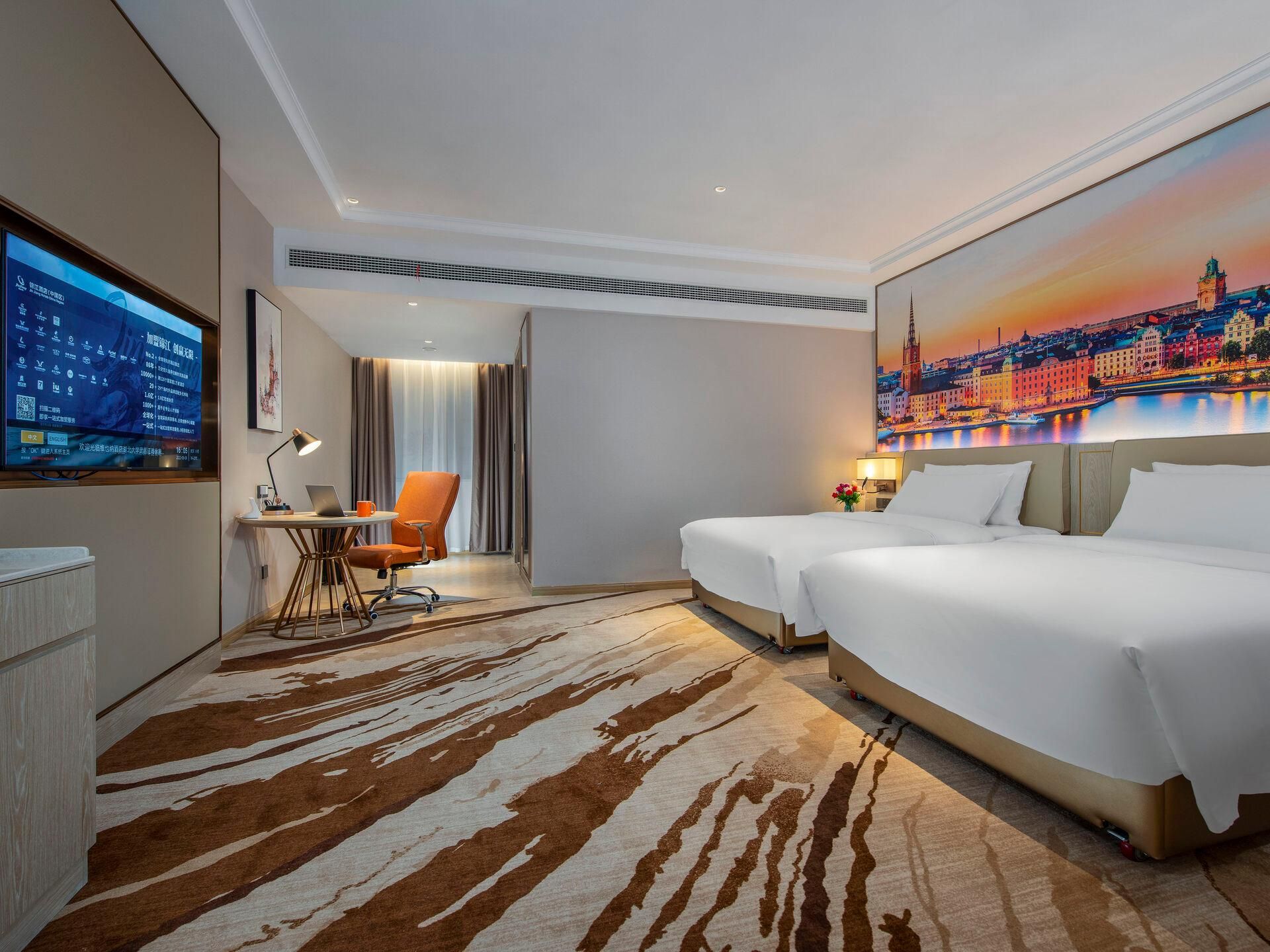 WH - Deluxe Room Twin
