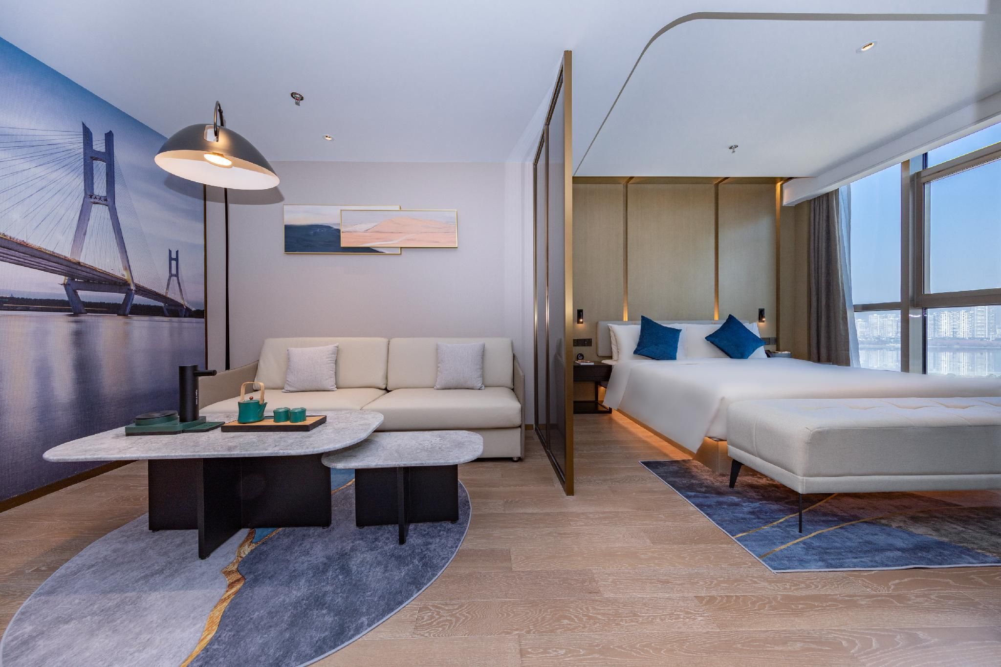 Superior Queen Room for 2 People - Non-Smoking