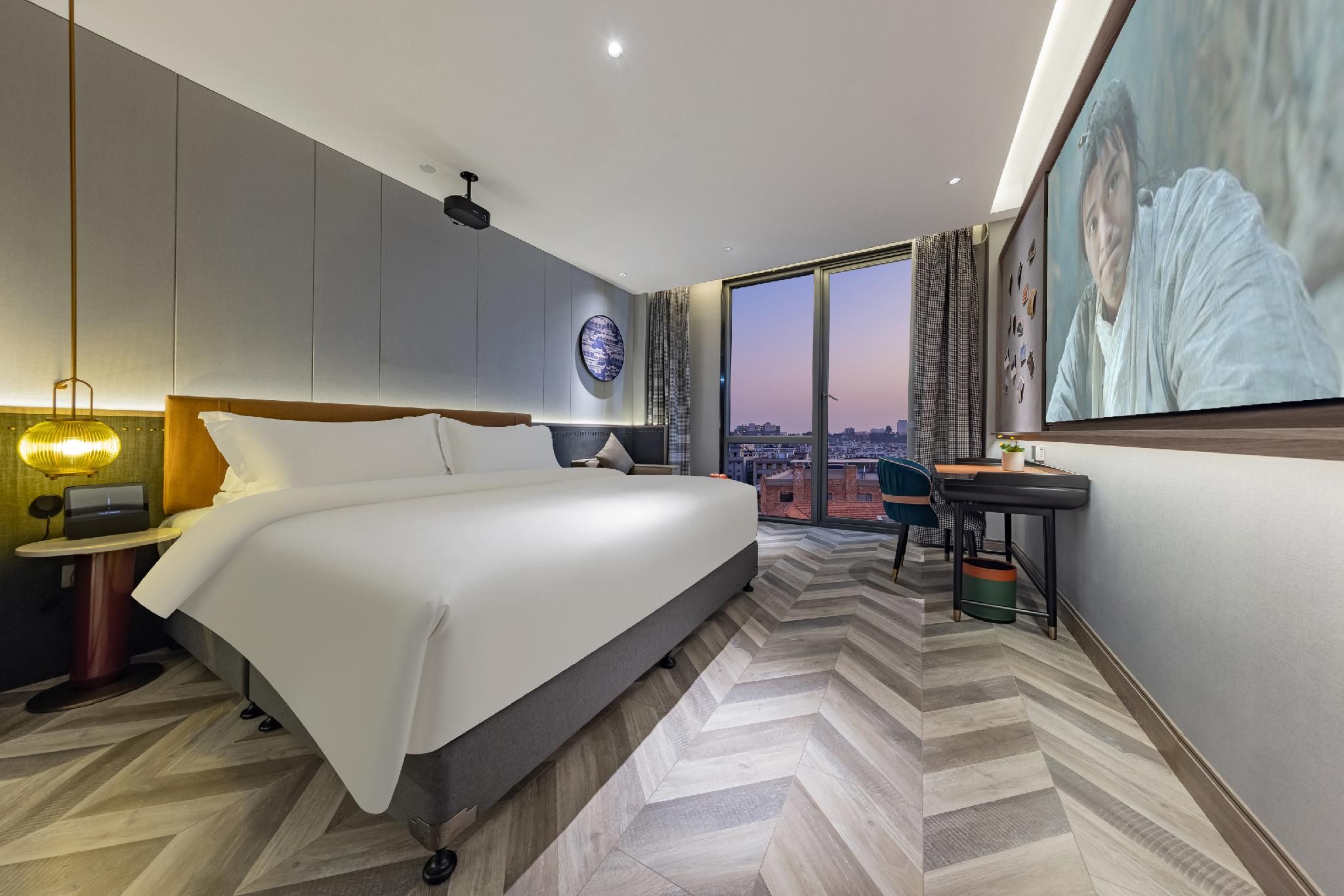 Tanhua Encounter Vacation Executive King Room with Balcony