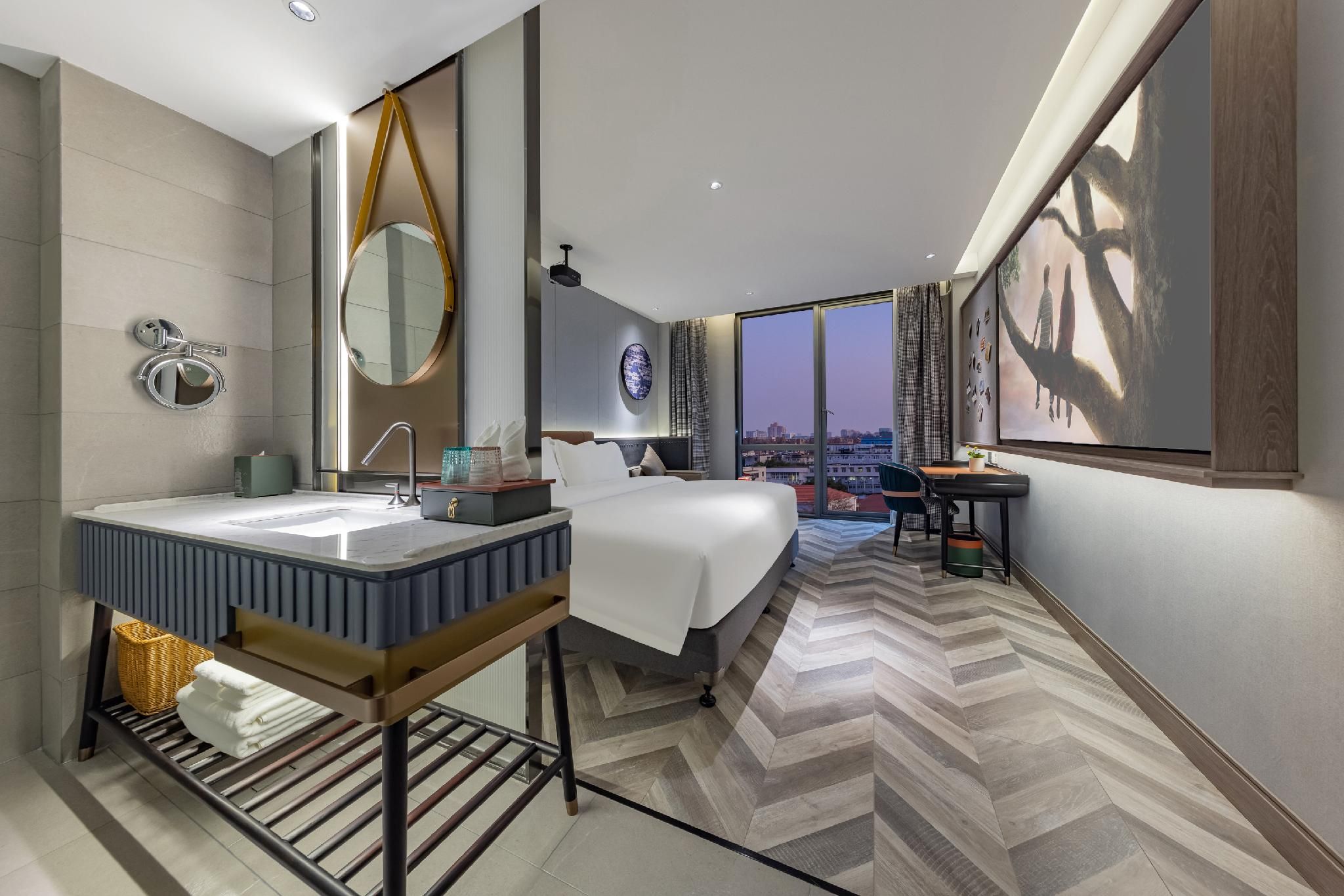 Tanhua Encounter Vacation Executive King Room with Balcony