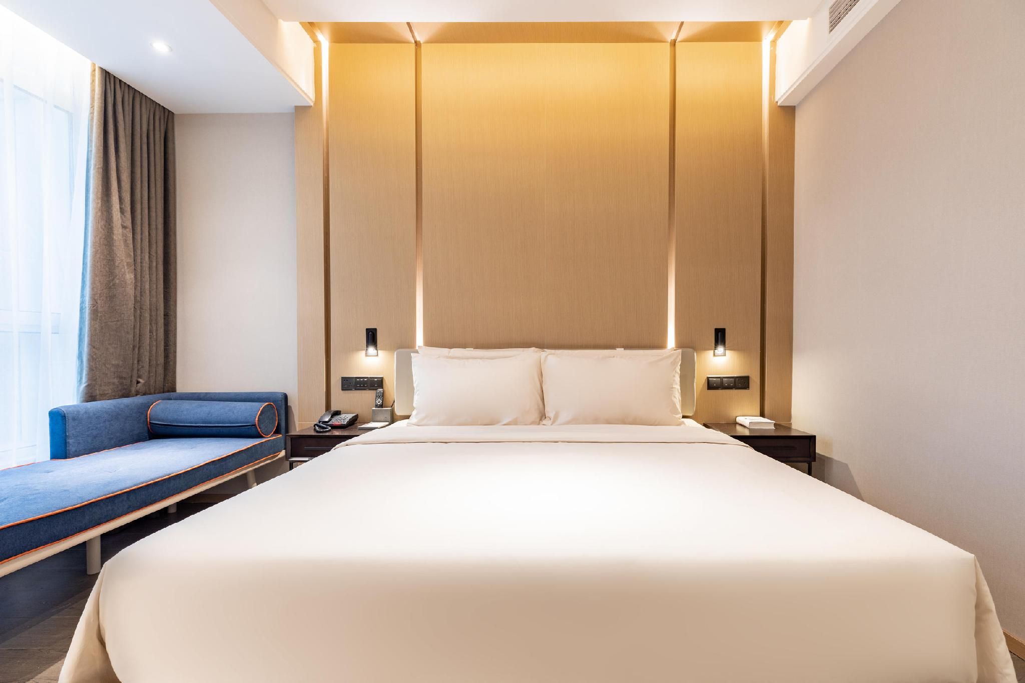 Executive room, Guest room, 1 Queen
