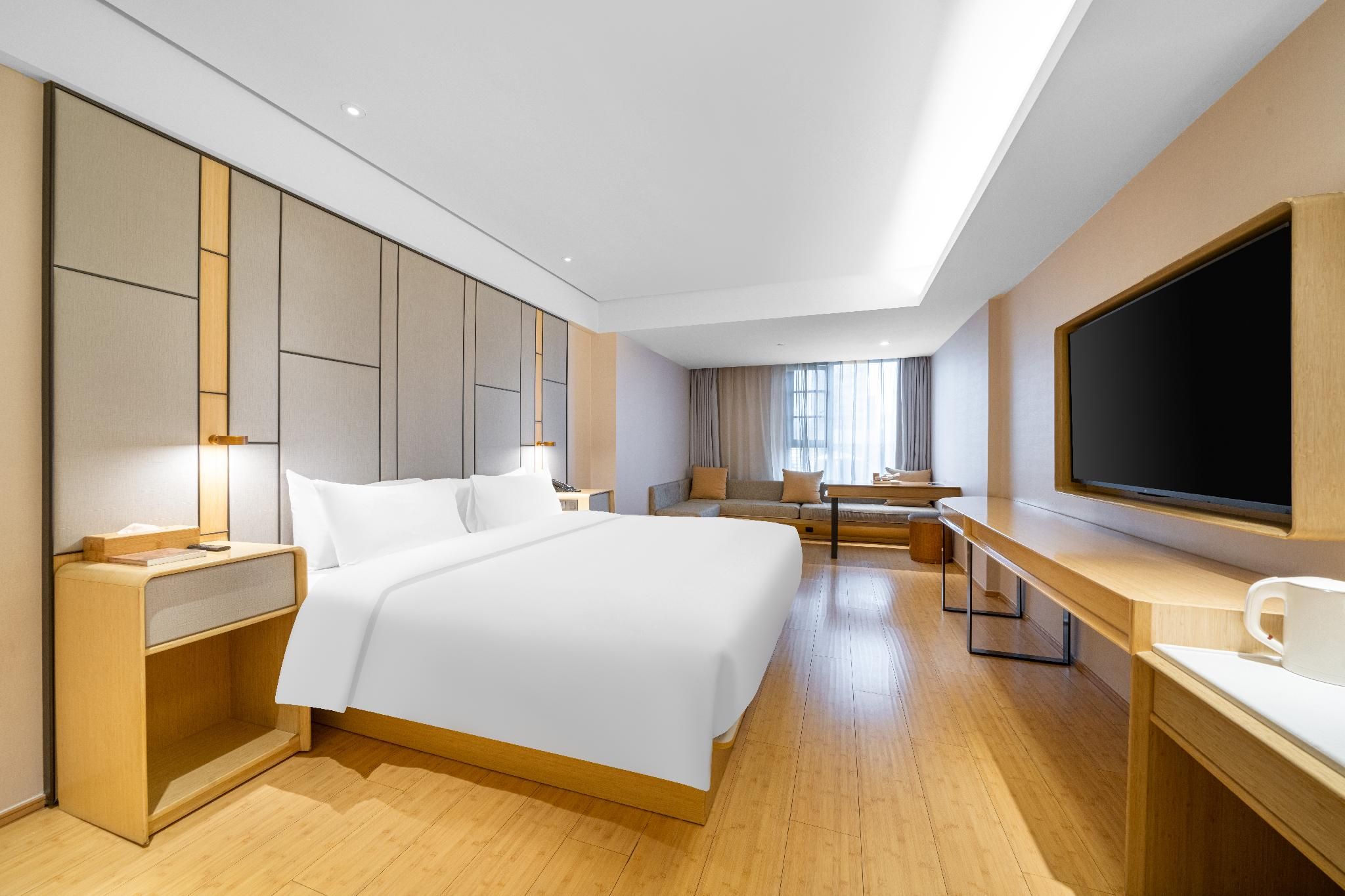 Business Queen Bed Room