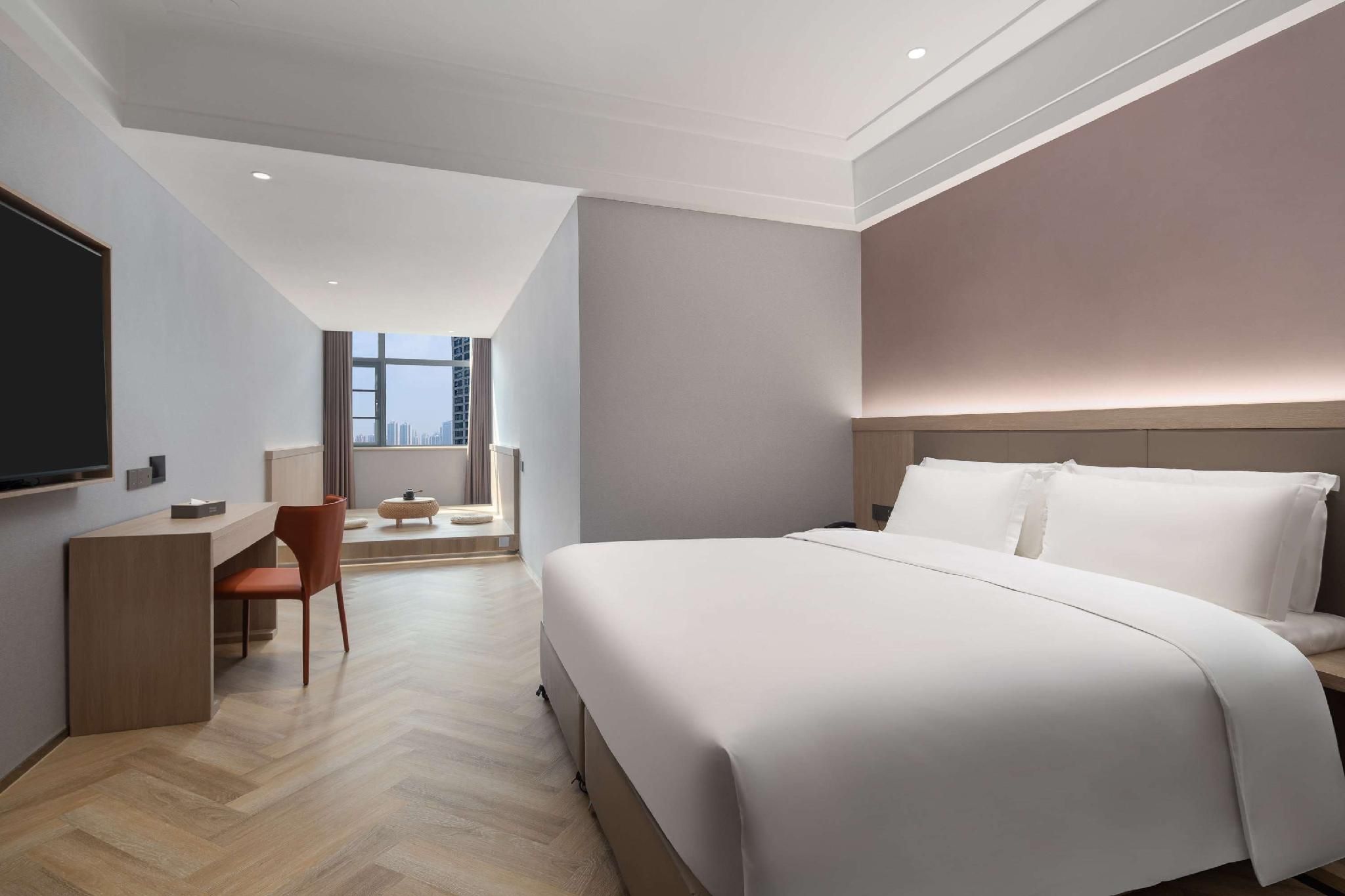 1 King Bed and Tatami, Family Room, Non-Smoking
