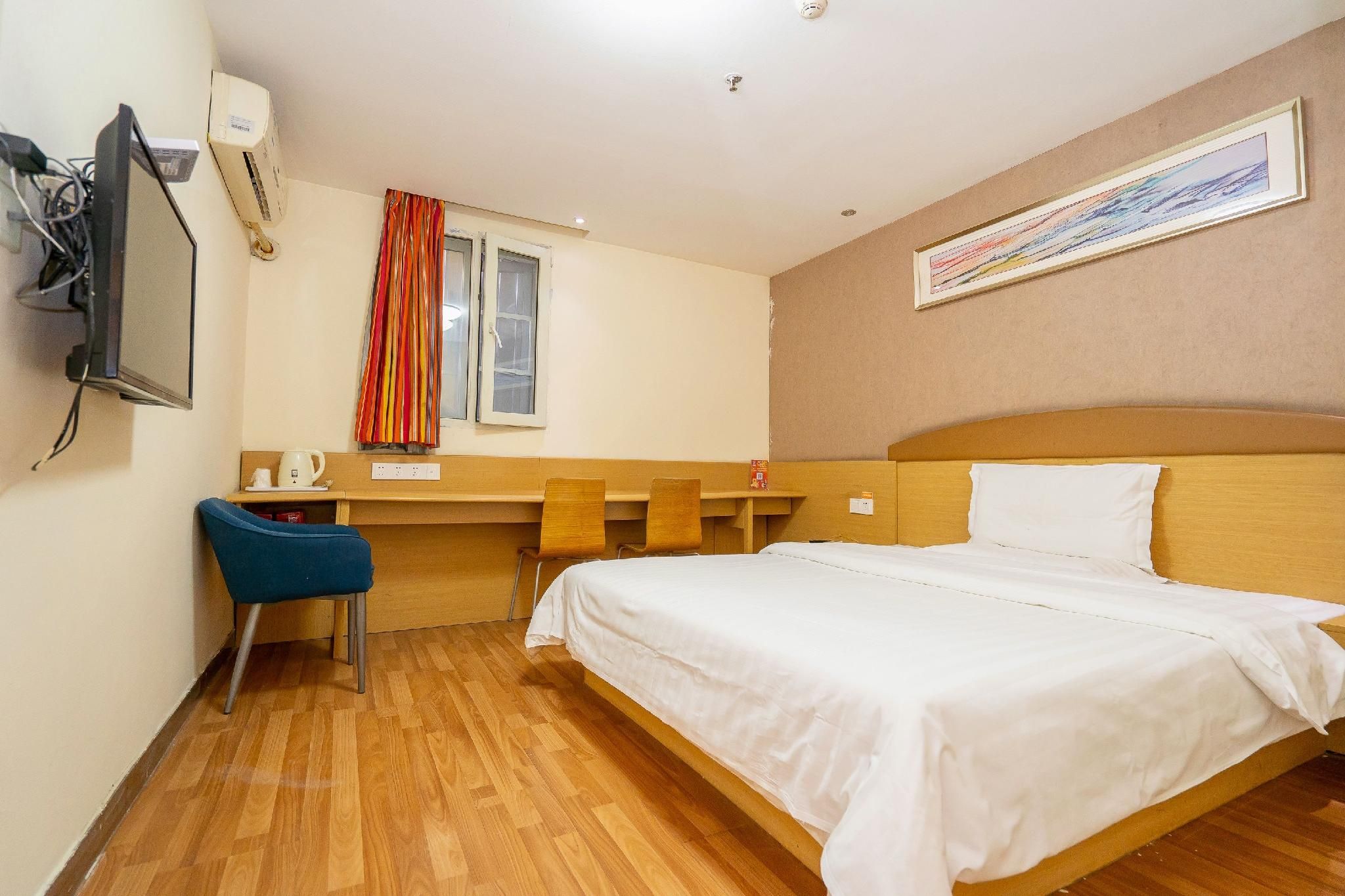 Economy Room