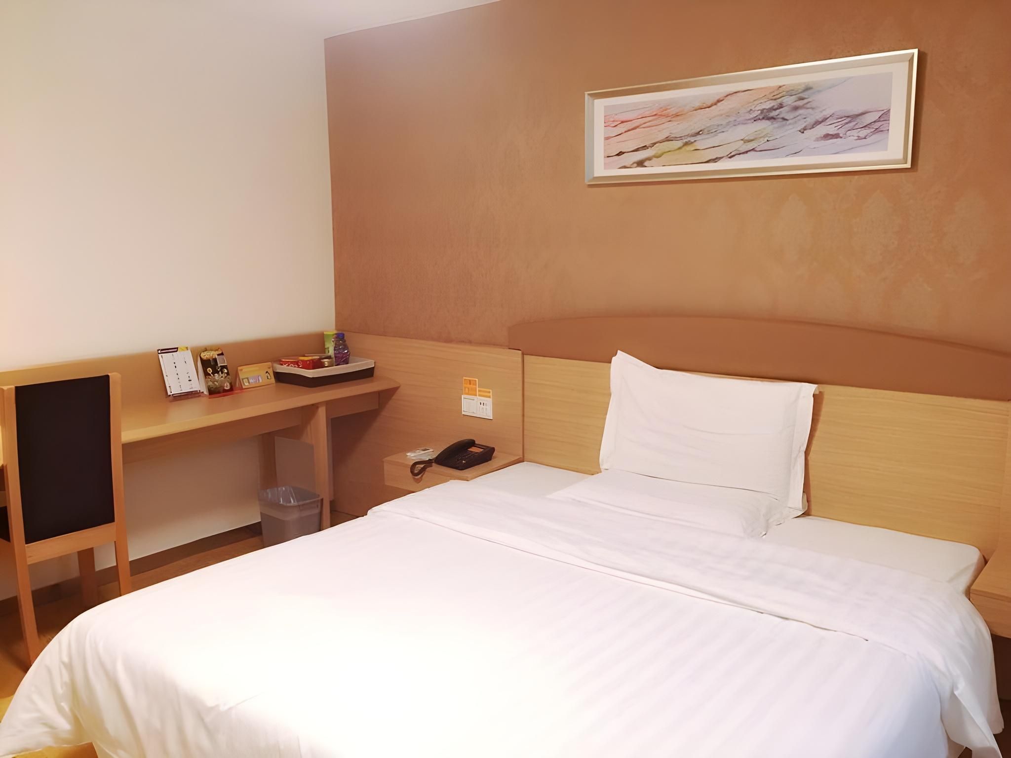 Superior Queen Bed
