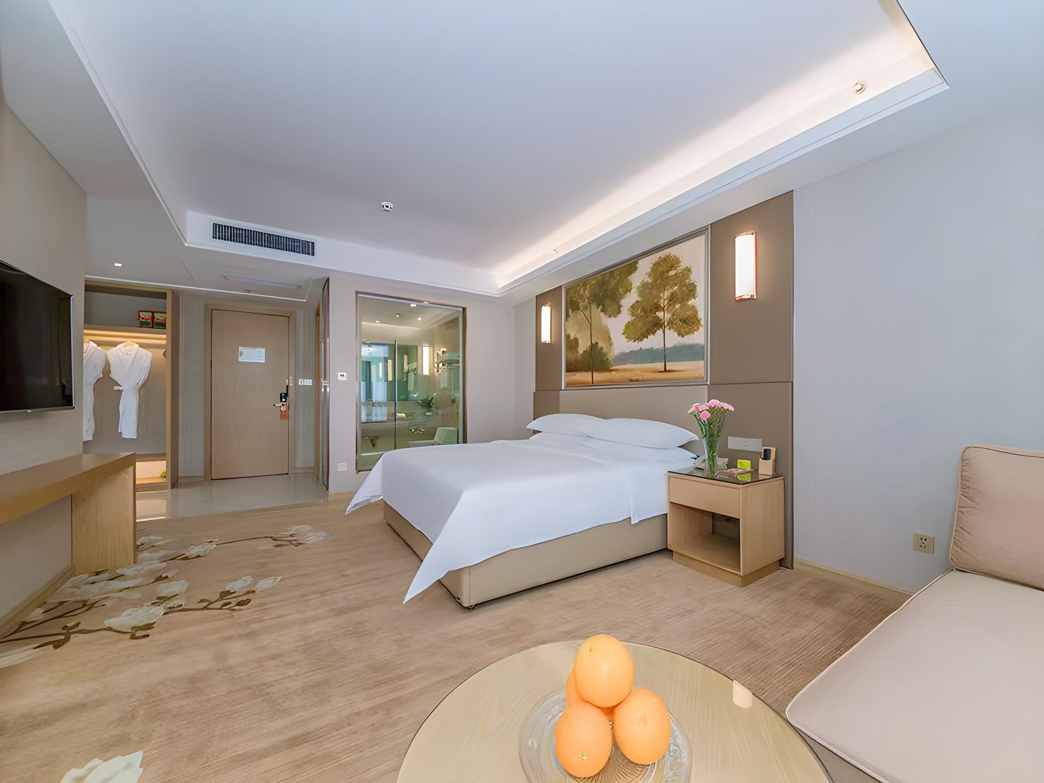 Business King Room