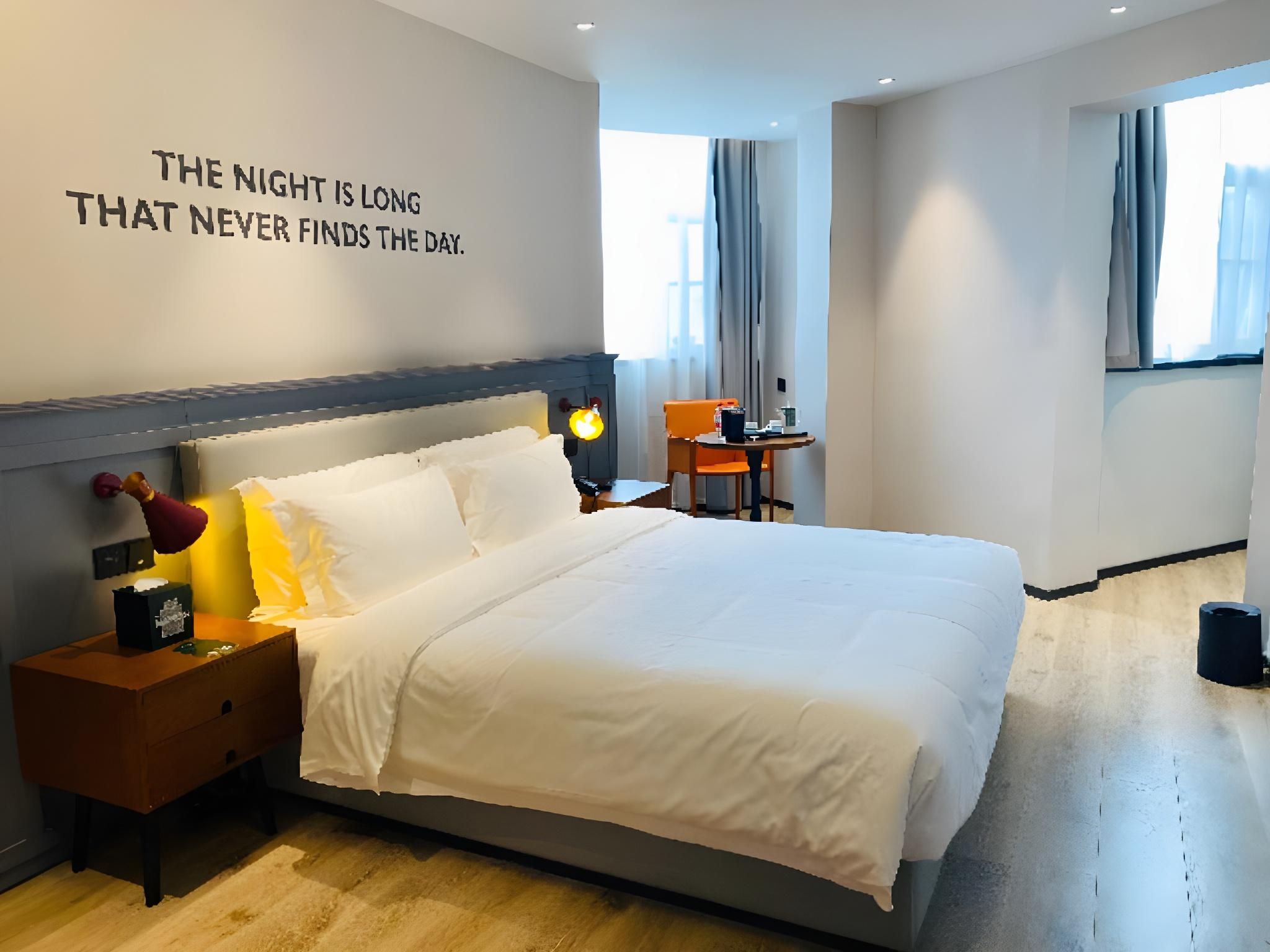 Dossen - Select Bed Room