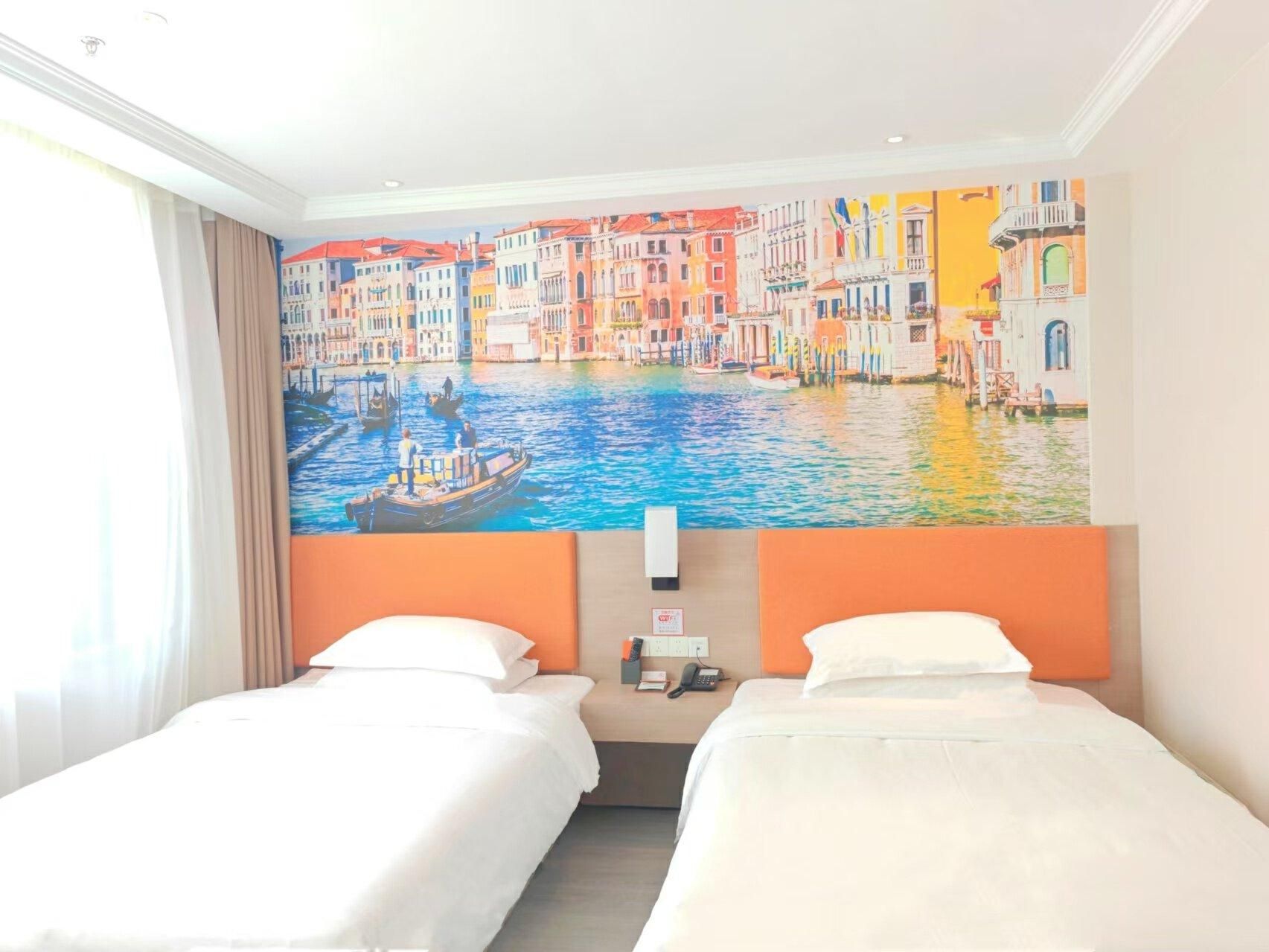 WH - Deluxe Room Twin