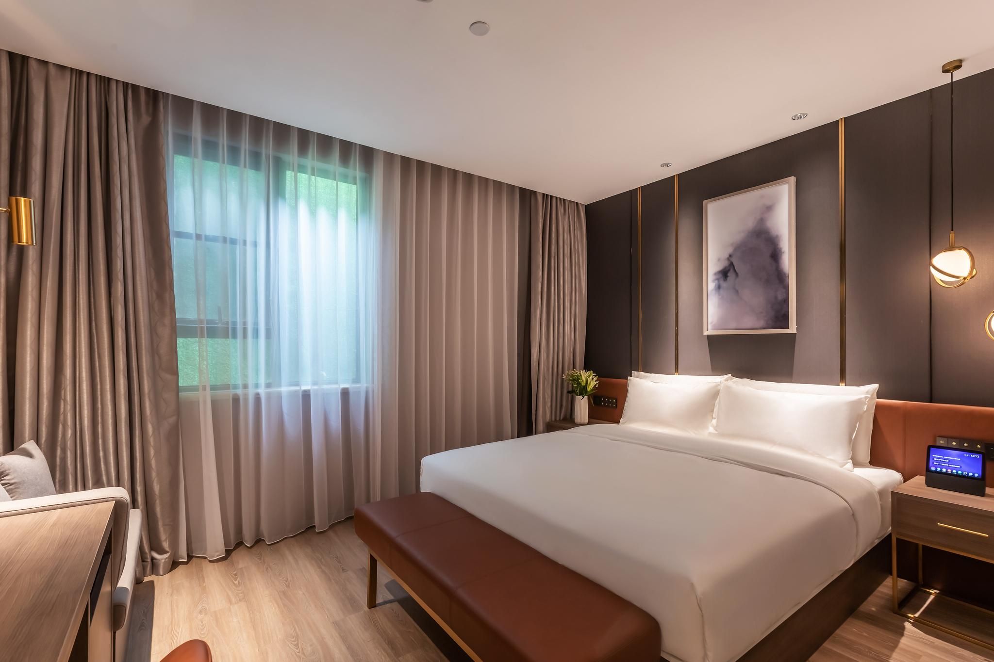 Huazhu - Yueruo Liujin Superior 1 Bed Room