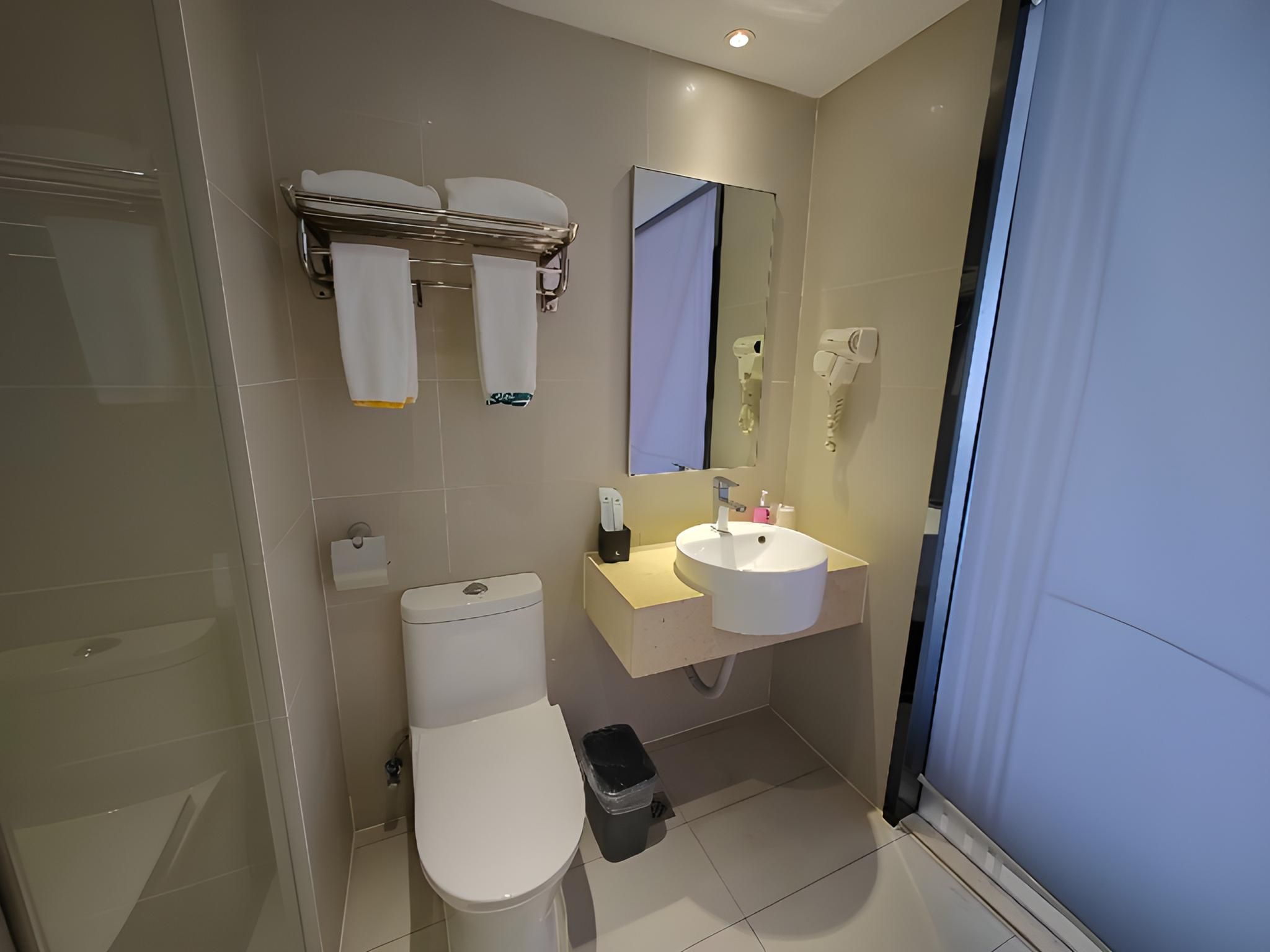 Dossen - Deluxe Bed Room